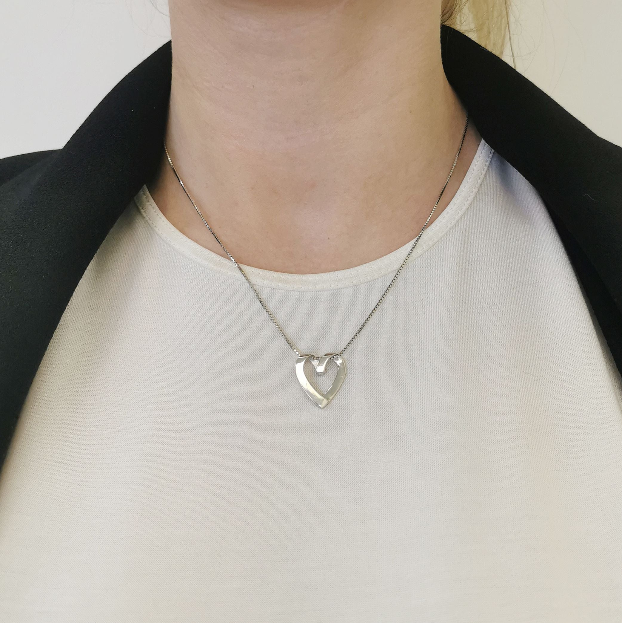 White Gold Heart Necklace | 16" |
