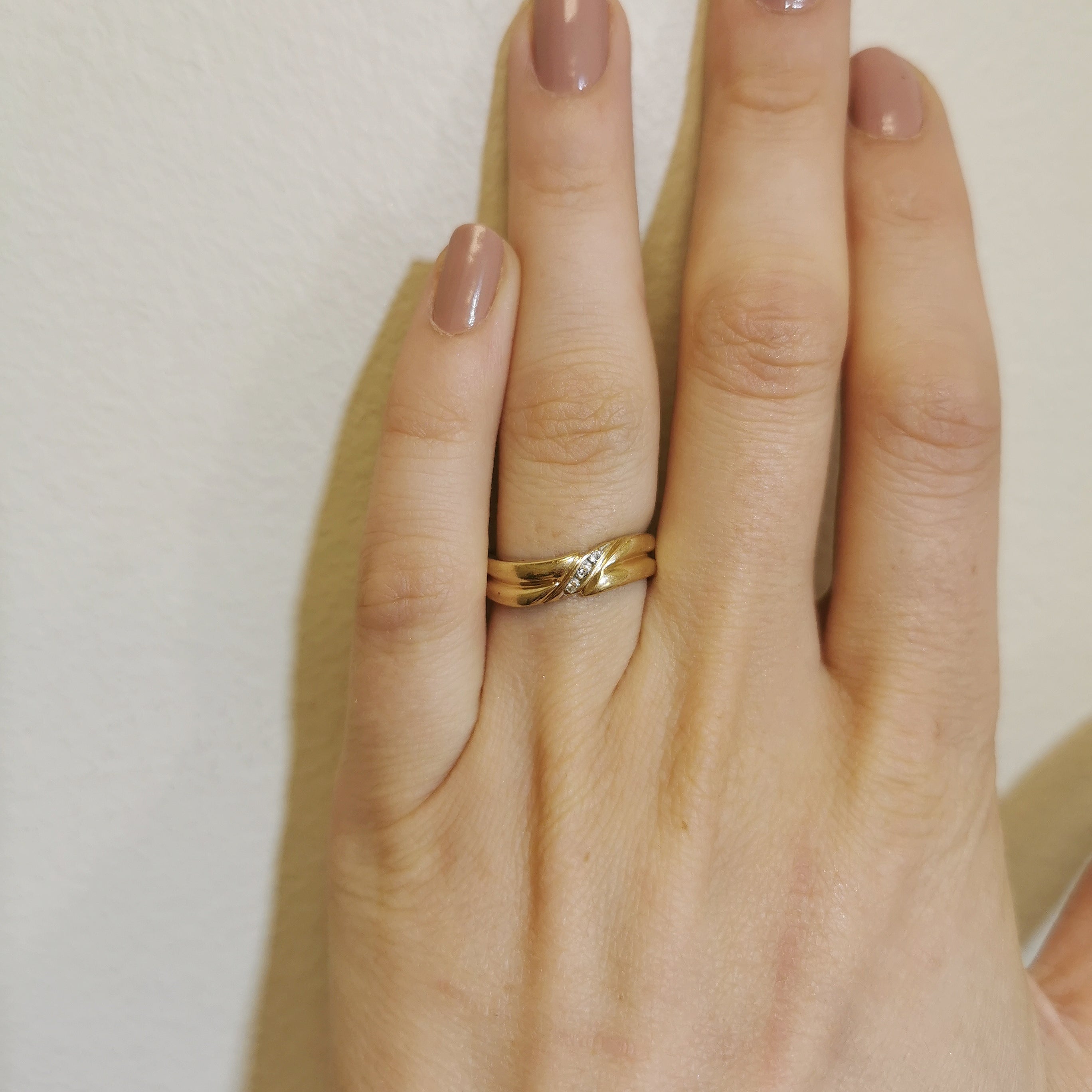 Bague vague en diamant diagonal | 0,01 ct | Taille 7,75 |