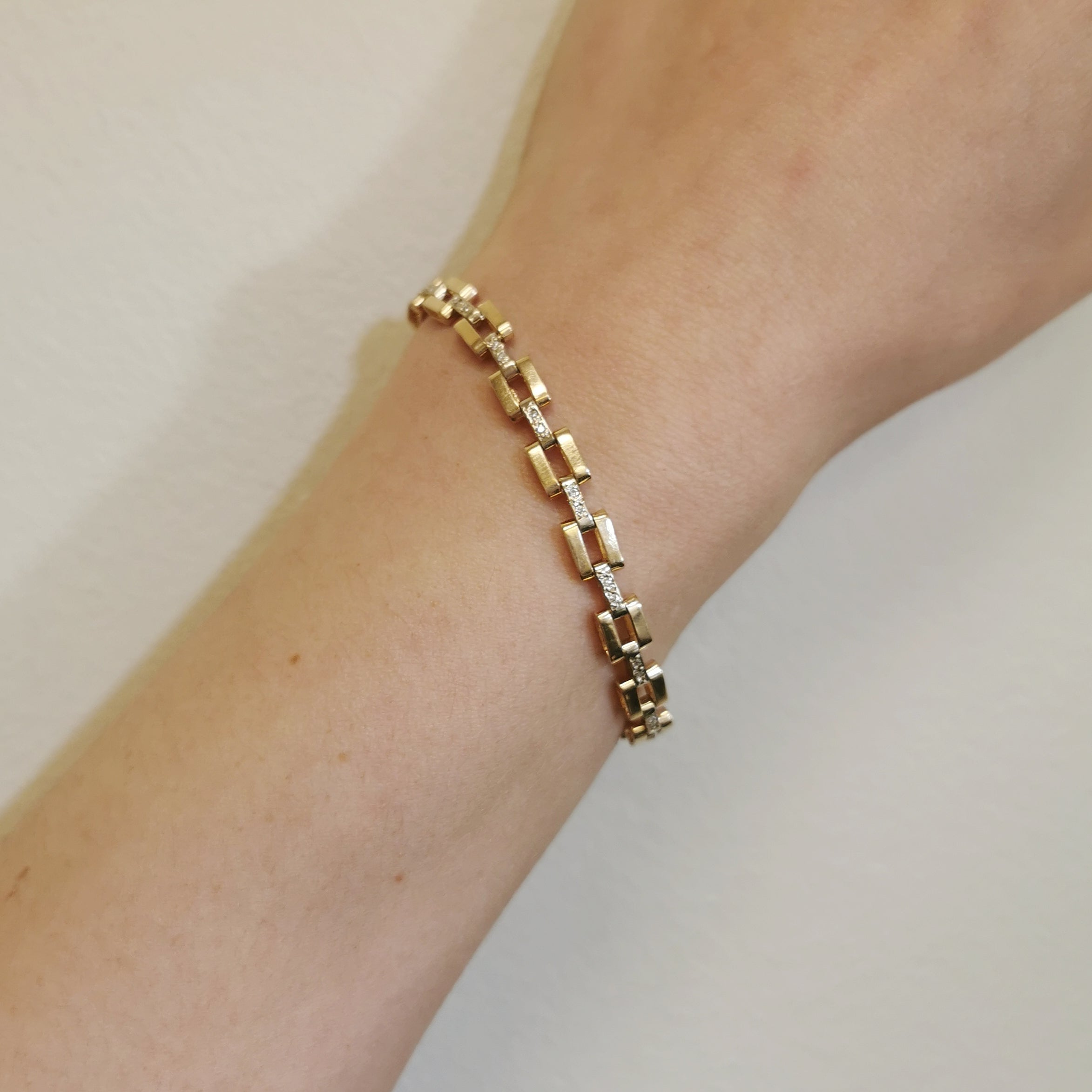 Diamond Box Link Bracelet | 0.16ctw | 7" |