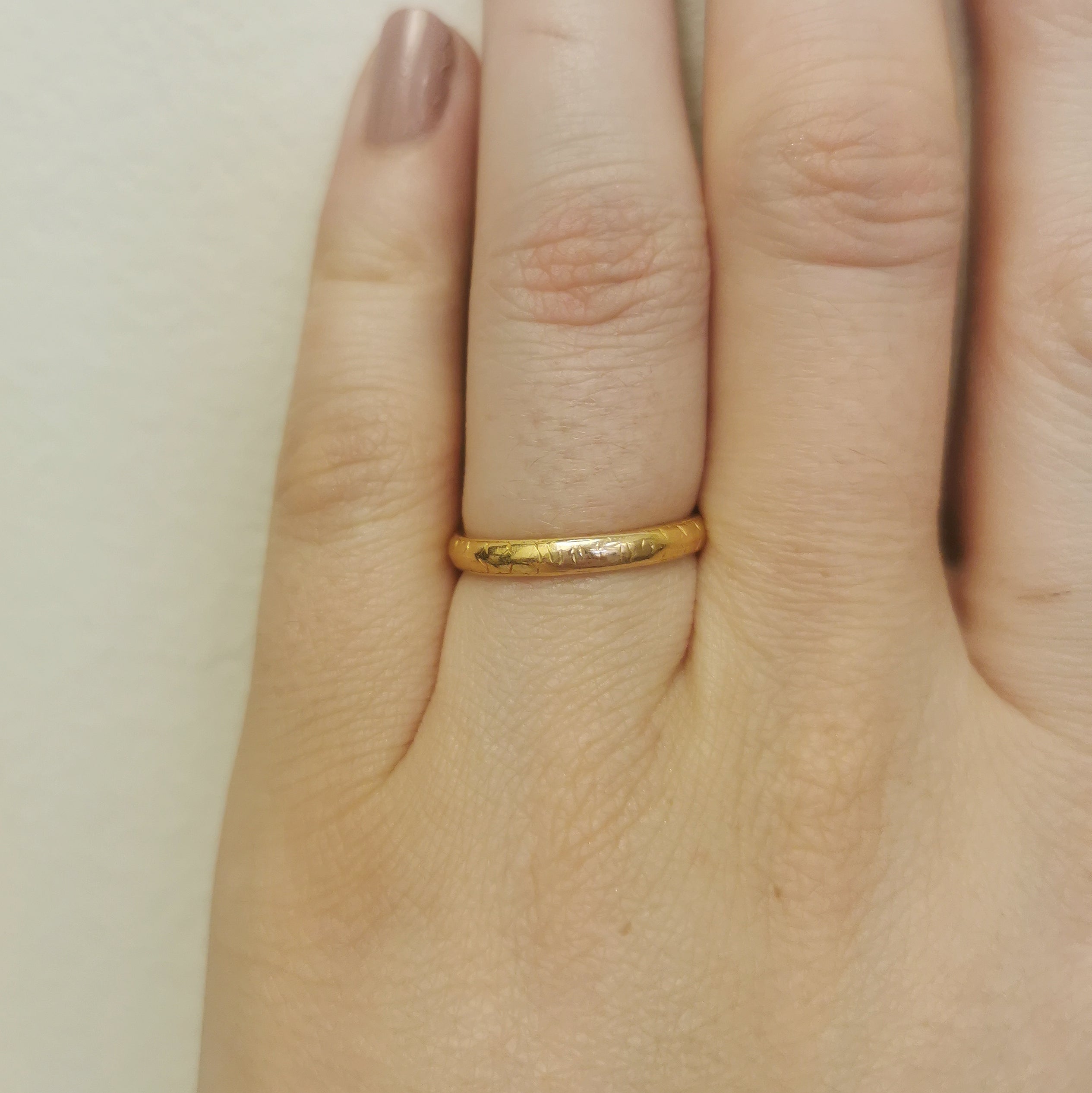 1948 Textured 22k Yellow Gold Band | SZ 6.75 |