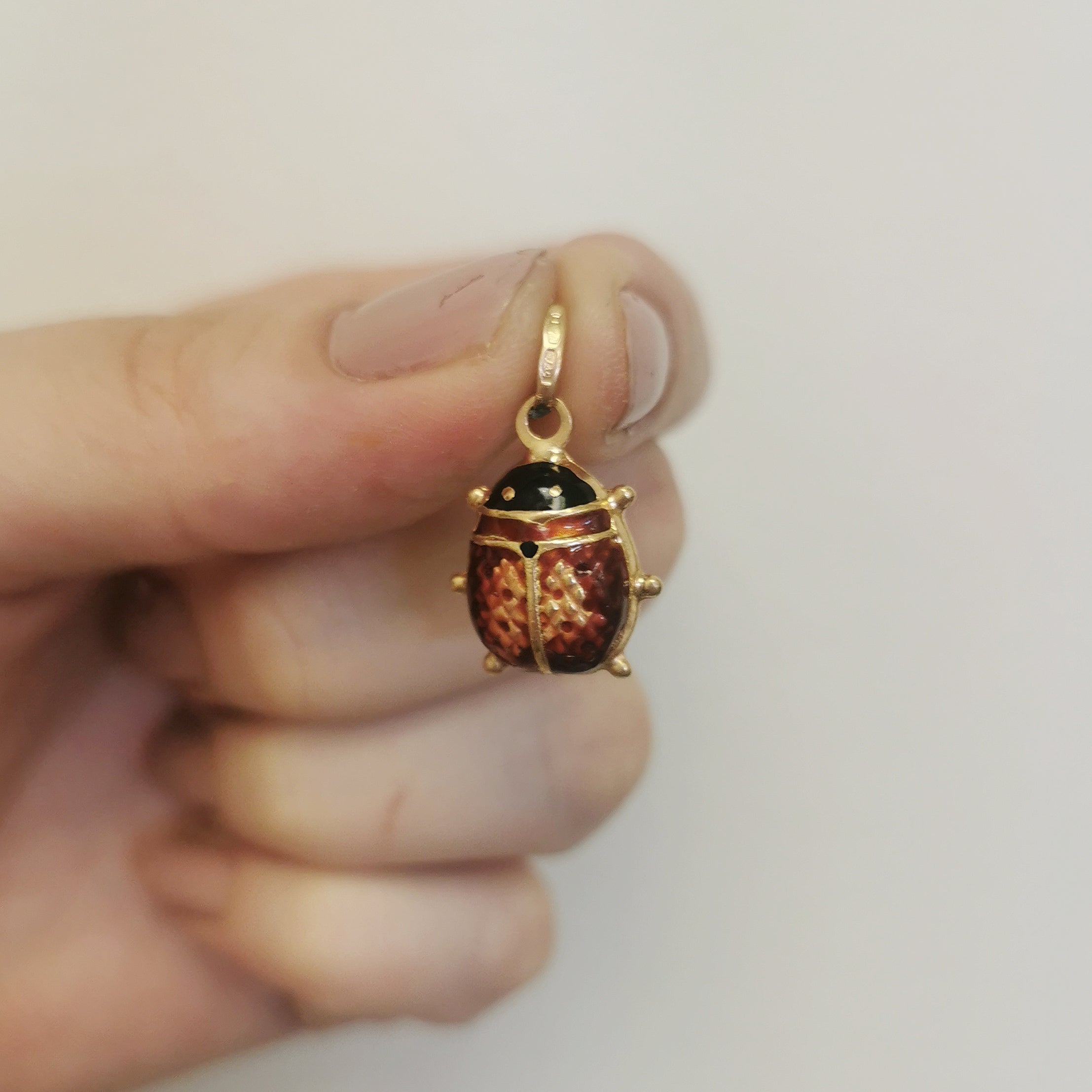 Pendentif coccinelle émaillé |