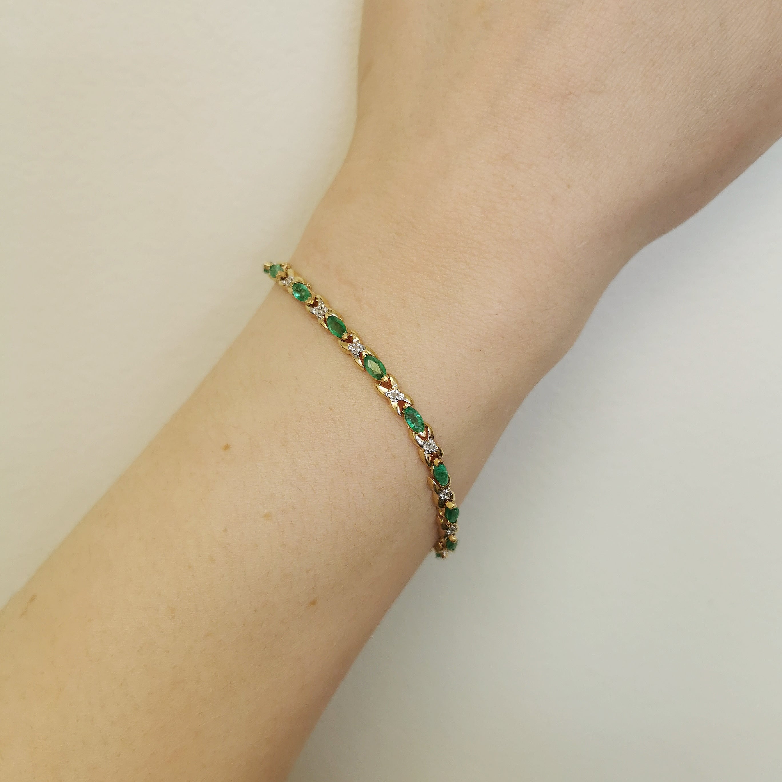 Emerald & Diamond Bracelet | 1.44ctw, 0.09ctw | 7" |