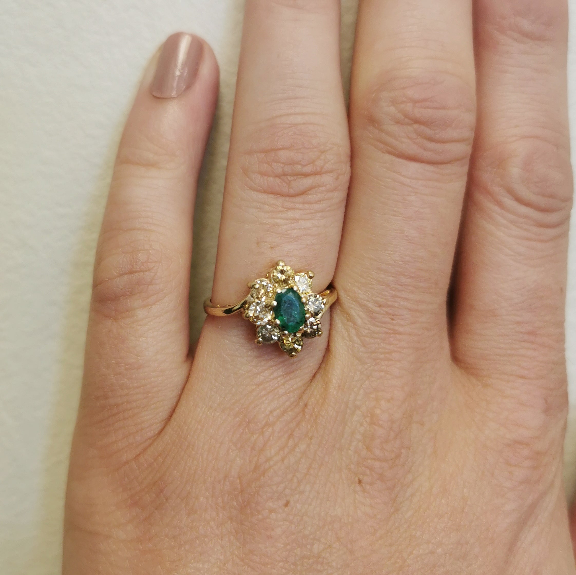 Emerald & Gradient Yellow Diamond Cocktail Ring | 0.80ctw, 0.40ct | SZ 7 |