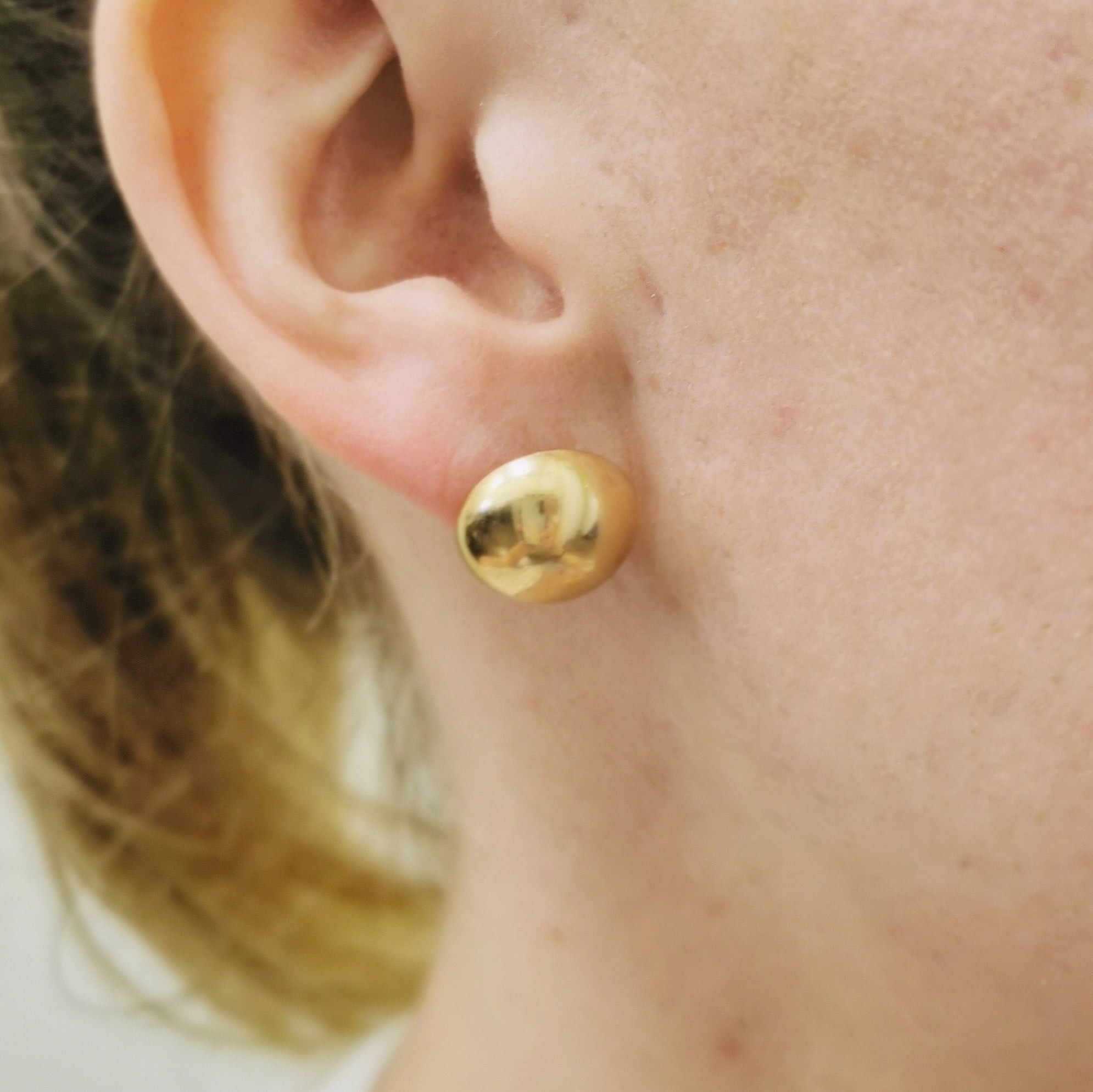 Large Dome Stud Earrings |