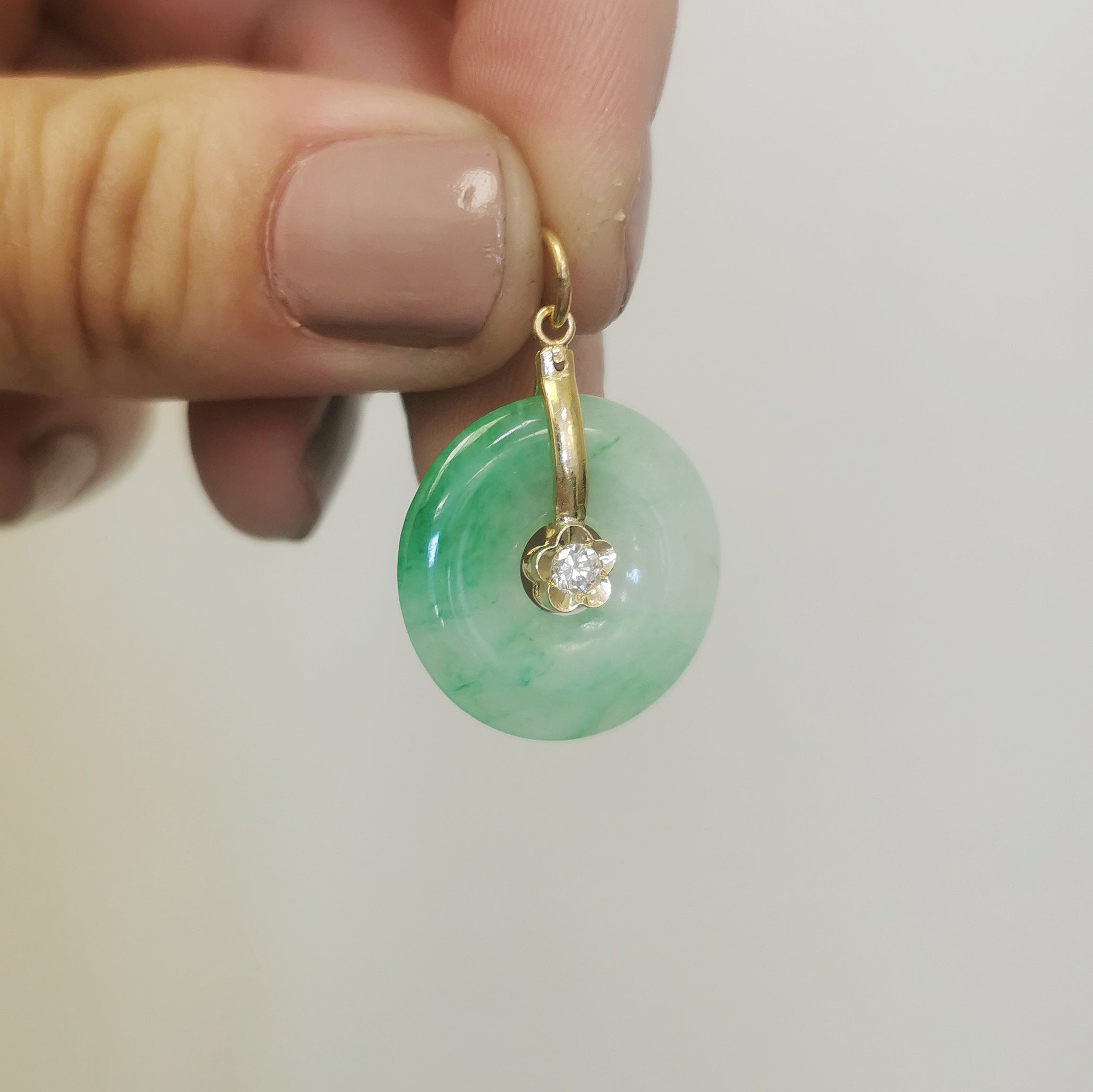 Hololith Jadeite & Diamond Pendant | 10.00ct, 0.10ct |