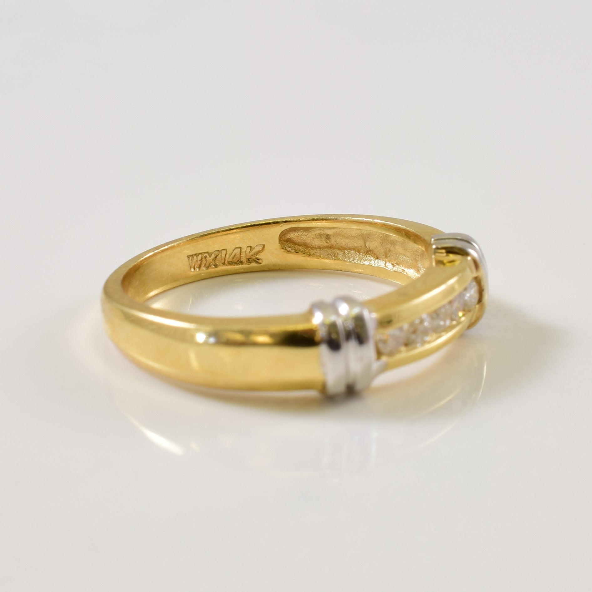 Channel Set Diamond Ring | 0.12ctw | SZ 6.25 |