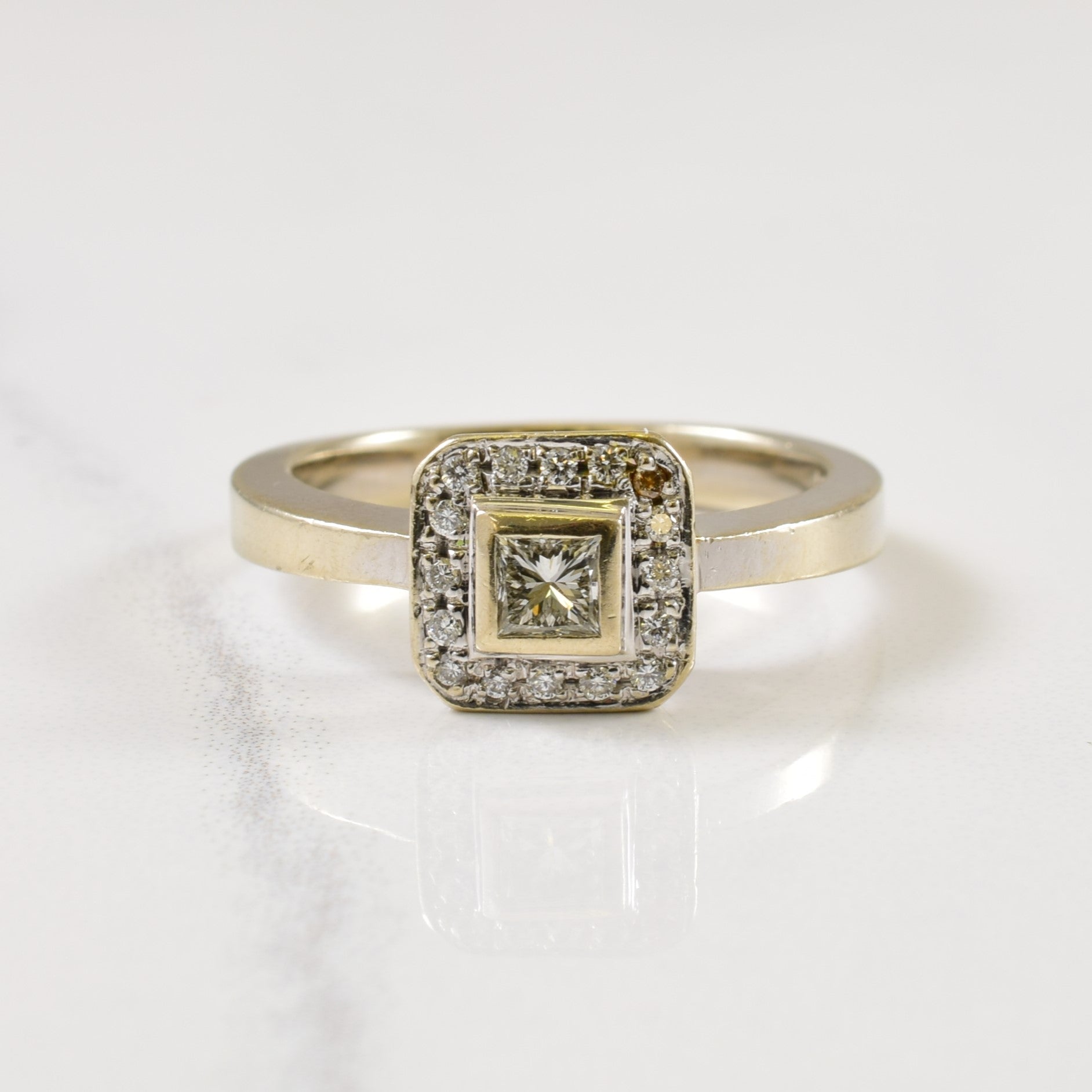 Diamond Halo Ring | 0.26ctw | SZ 7 |