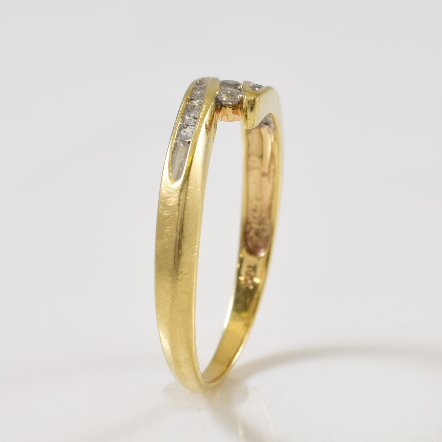 Bague sertie de diamants en canal | 0,12 ct | Taille 8,25 |
