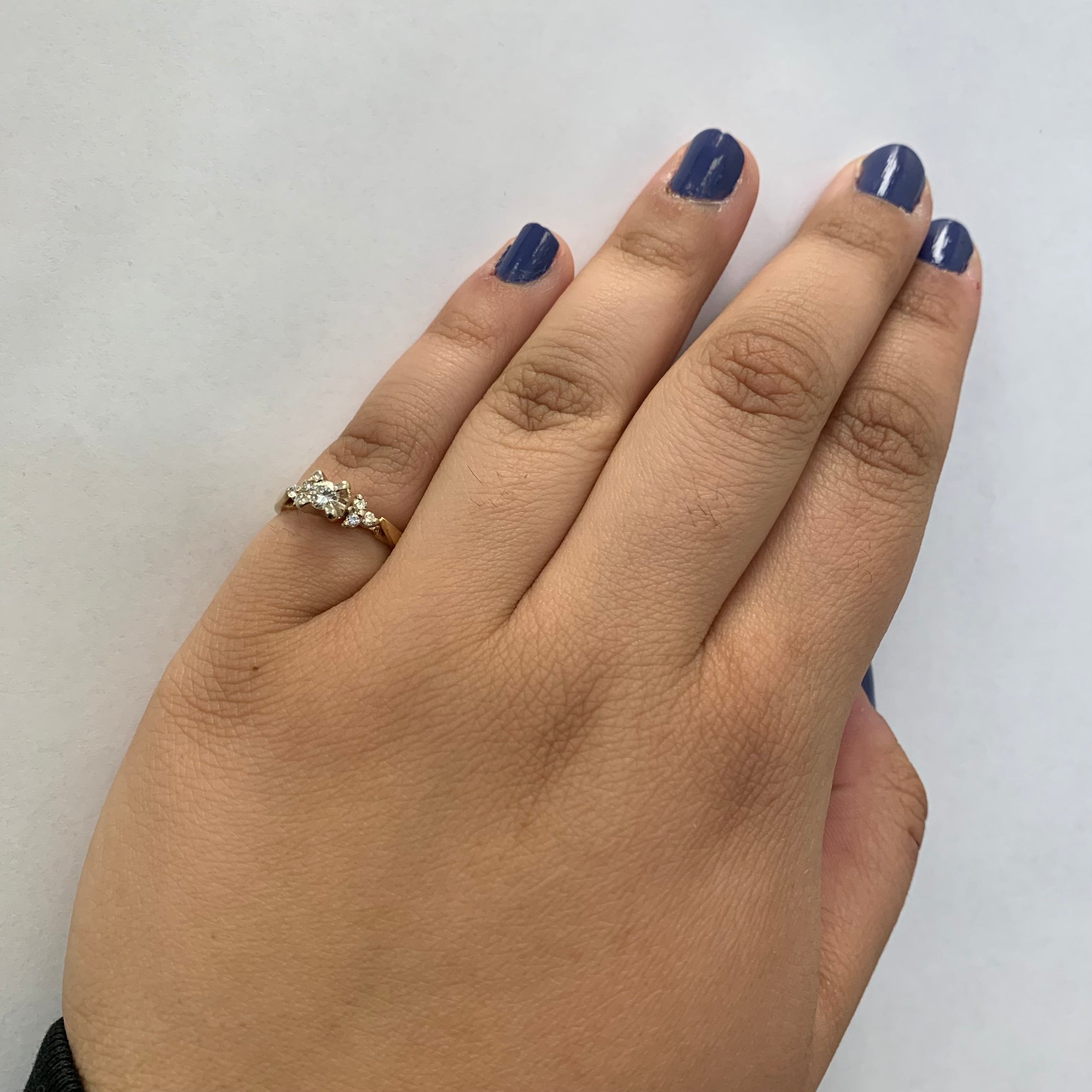 Diamond Side Cluster Ring | 0.29ctw | SZ 5.5 |