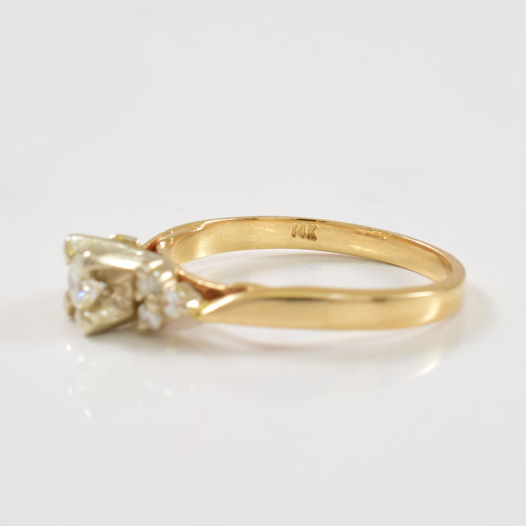 Diamond Side Cluster Ring | 0.29ctw | SZ 5.5 |