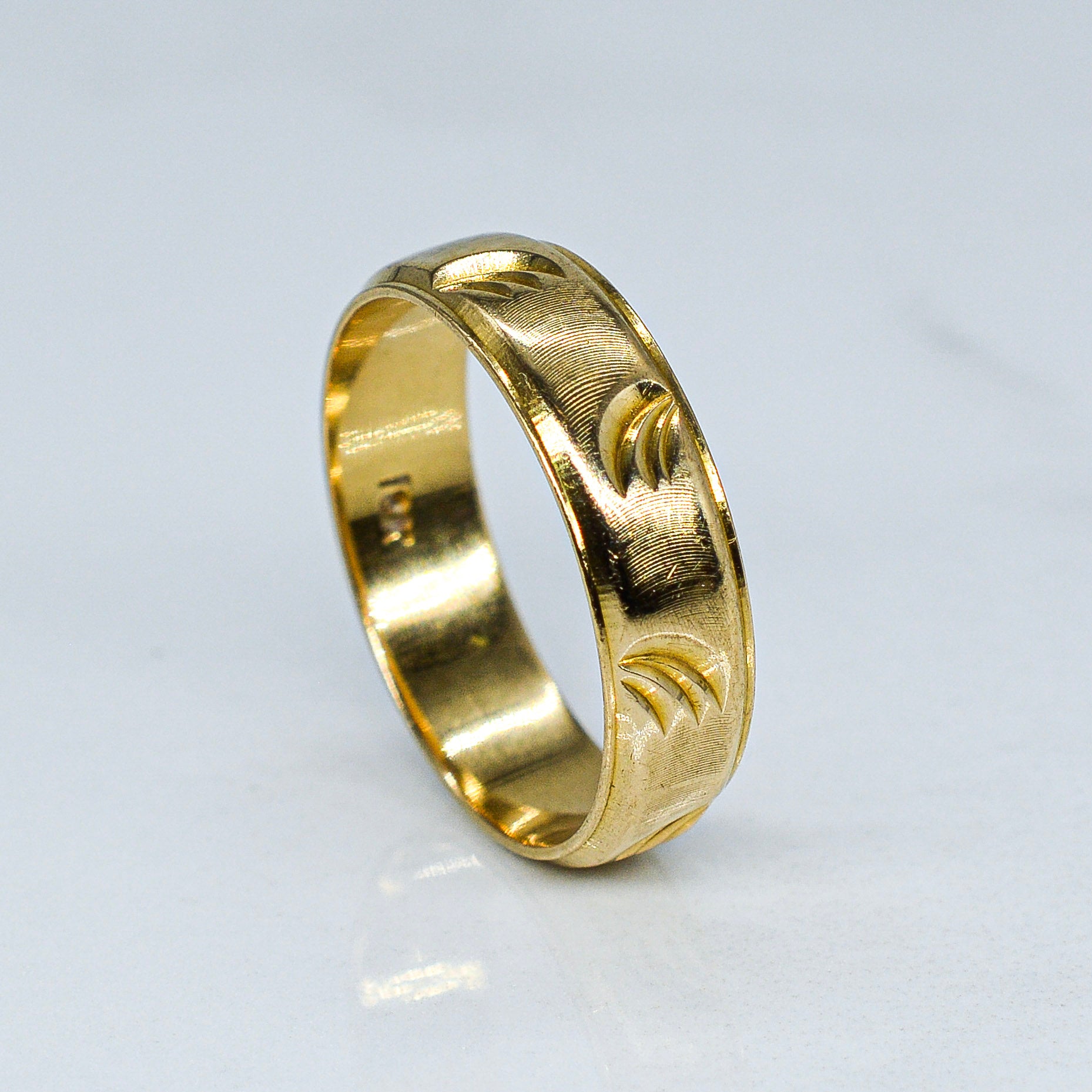 Yellow Gold Patterned Ring | SZ 7.25 |