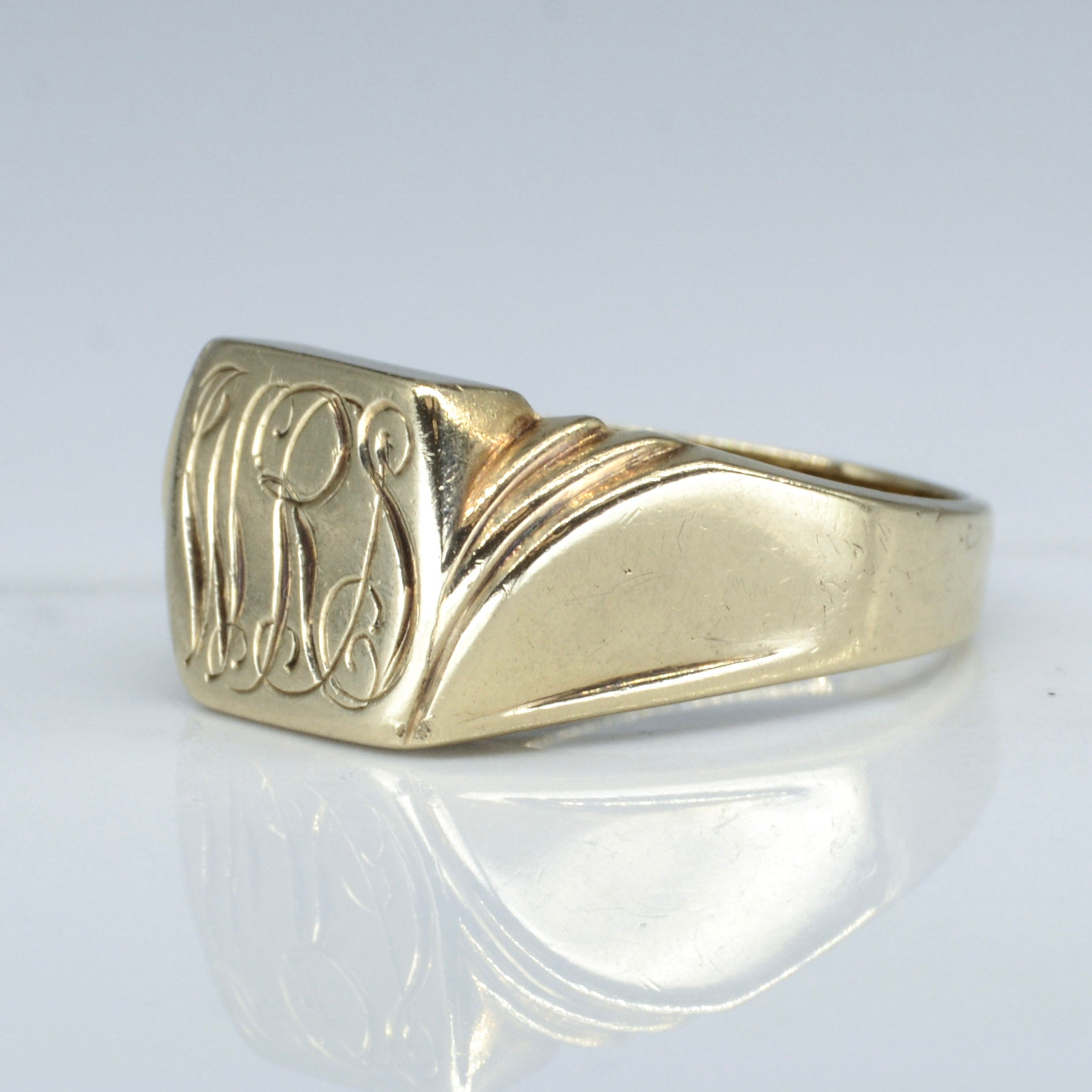 Initial 'WRS' Signet Ring | SZ 11.75 |