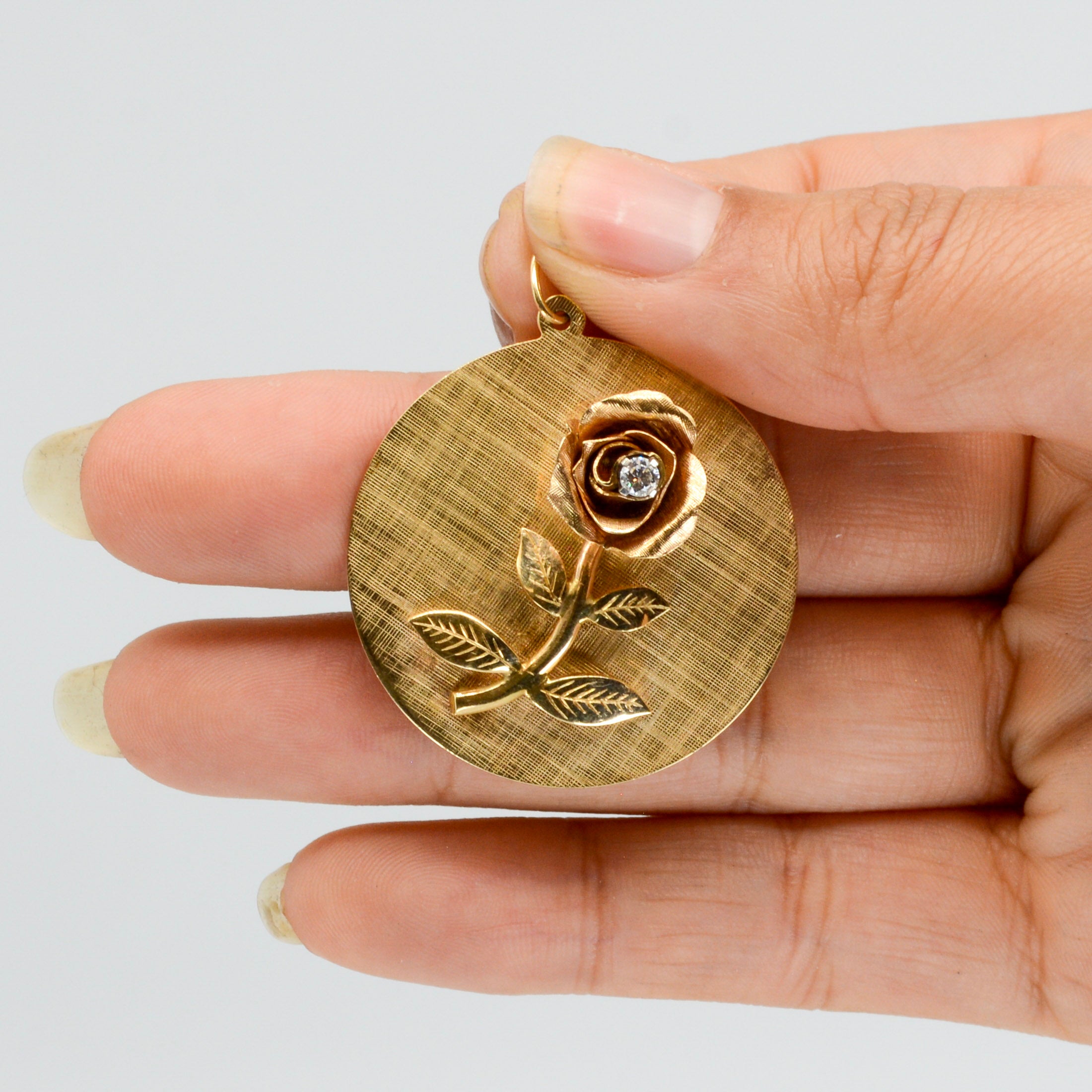 1970s Textured Diamond Rose Pendant |