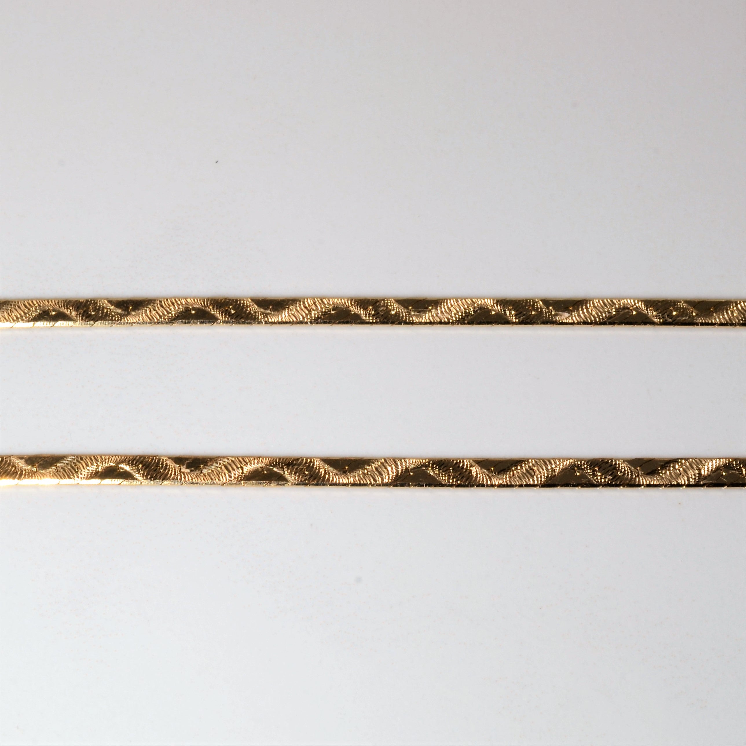 Chaîne à chevrons texturée satinée 14 carats | 19" |