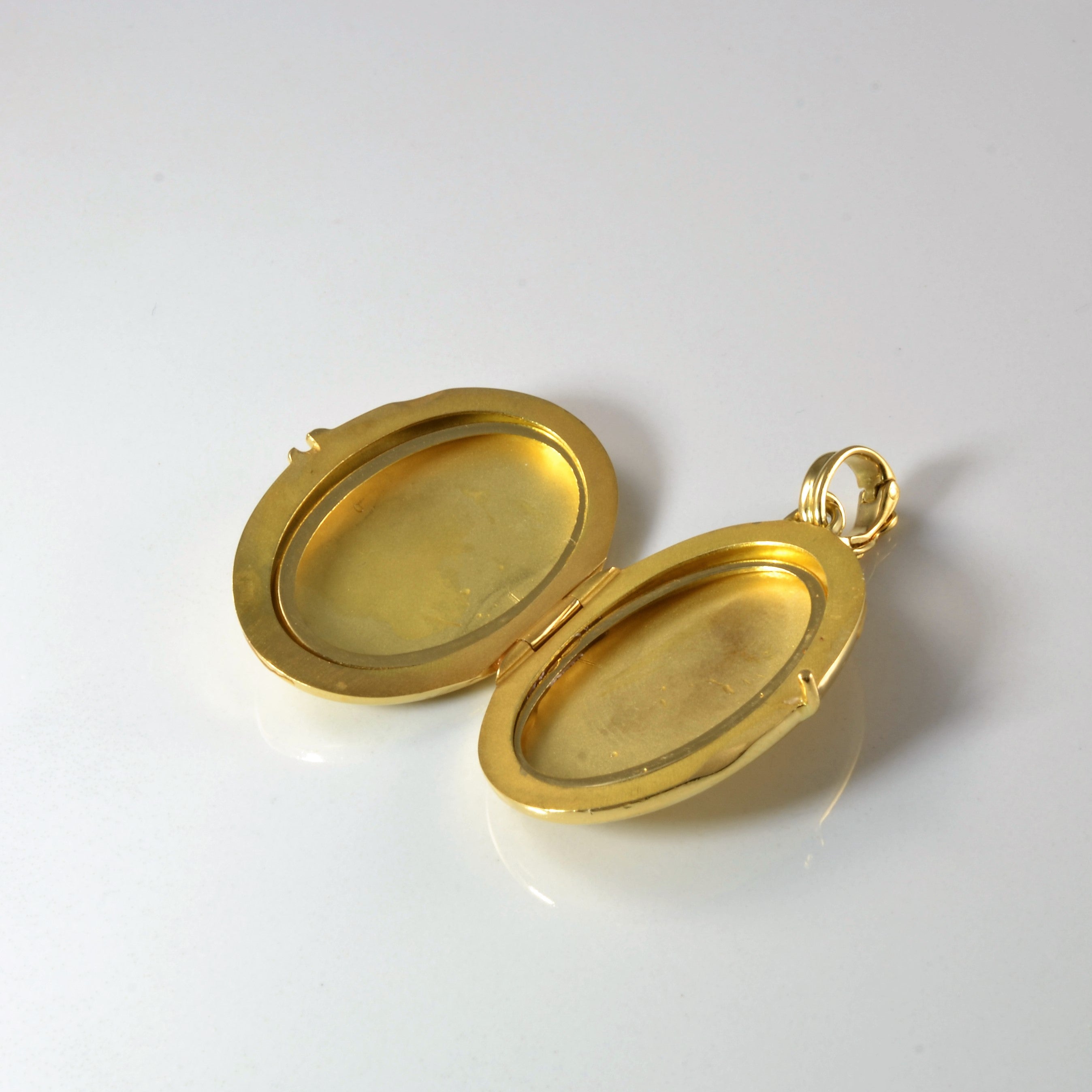 'Tiffany & Co' Vintage Locket 18k Yellow Gold