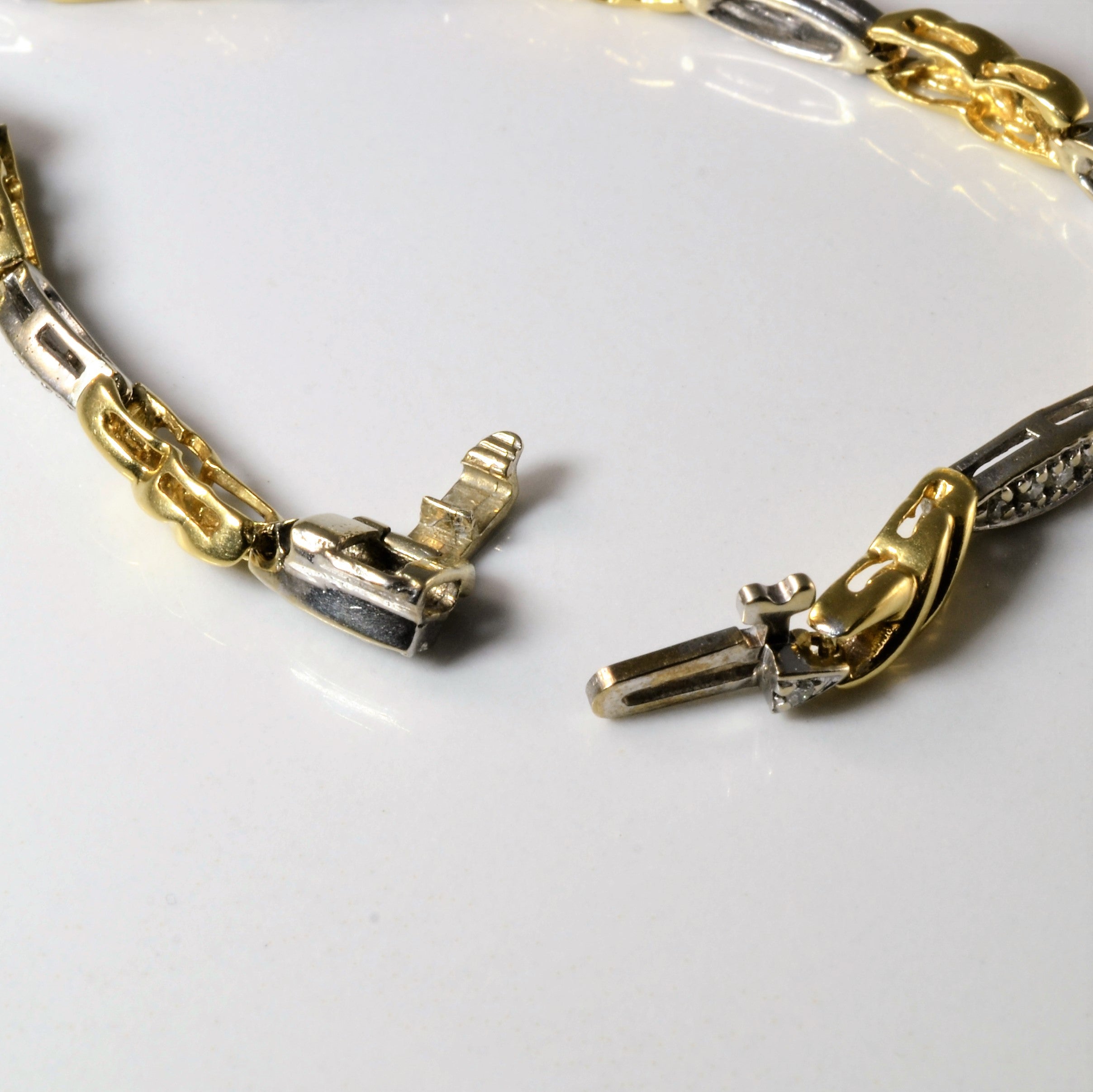 Diamond X Link Chain Bracelet | 0.41ctw | 7" |