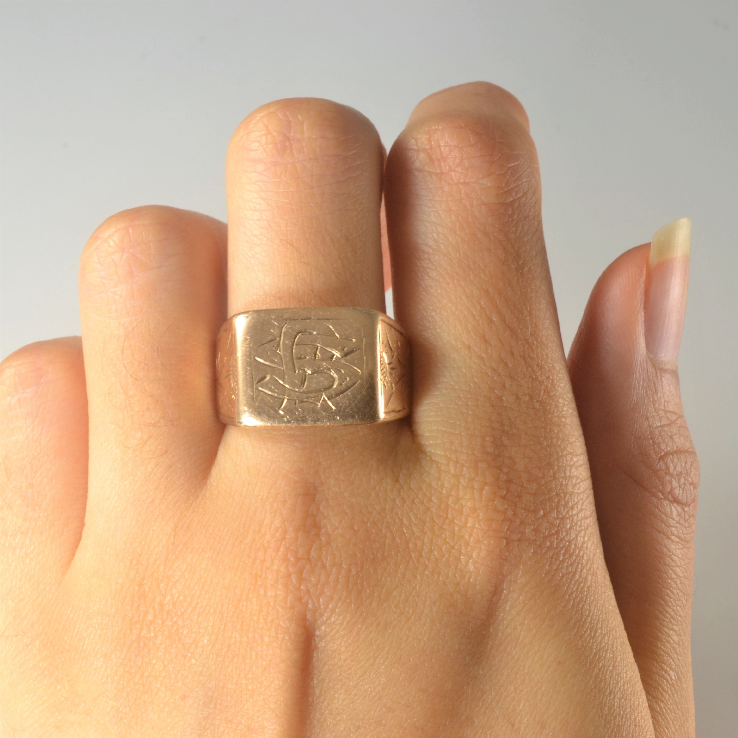 Yellow Gold Signet Ring | SZ 10 |