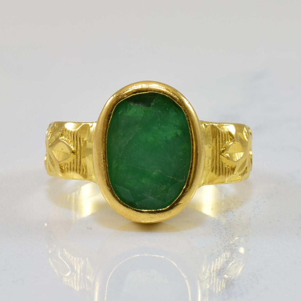 Bague solitaire ovale émeraude à dos ouvert | 2,60 ct | Taille 3,75 |