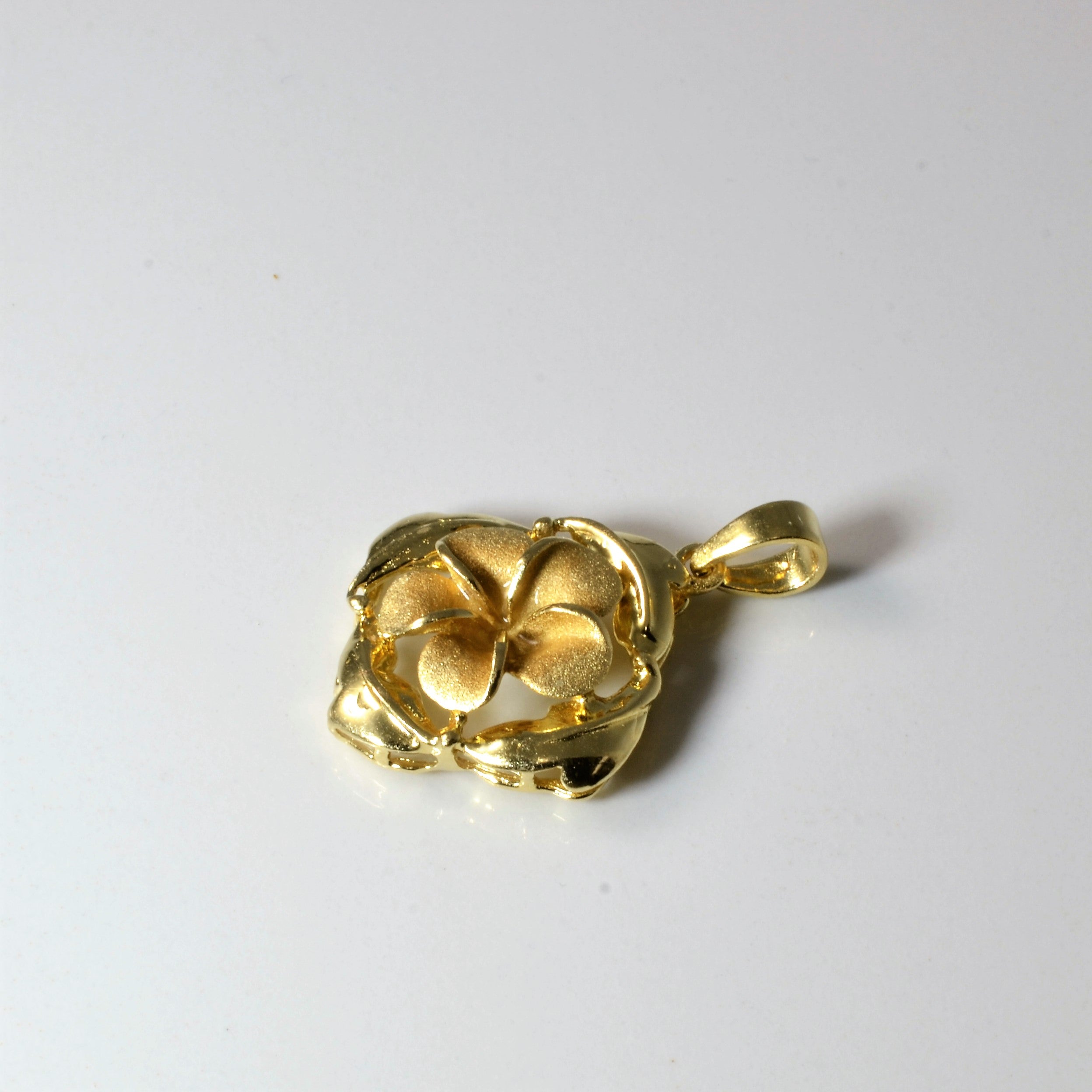 Yellow Gold Plumeria Pendant |