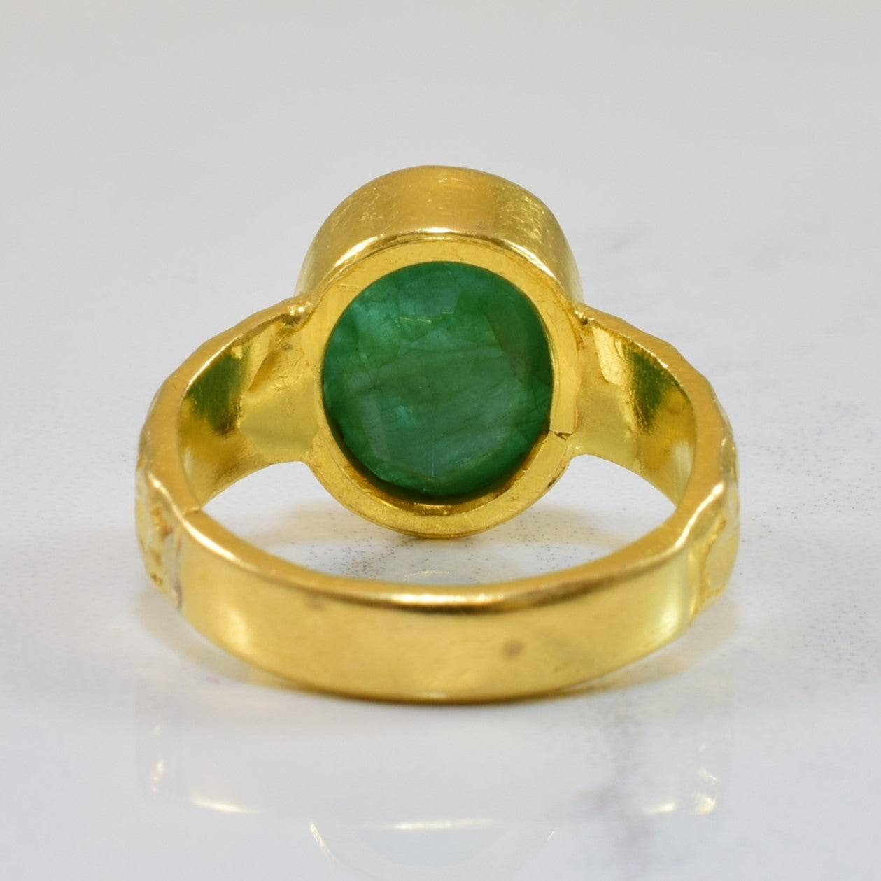 Bague solitaire ovale émeraude à dos ouvert | 2,60 ct | Taille 3,75 |