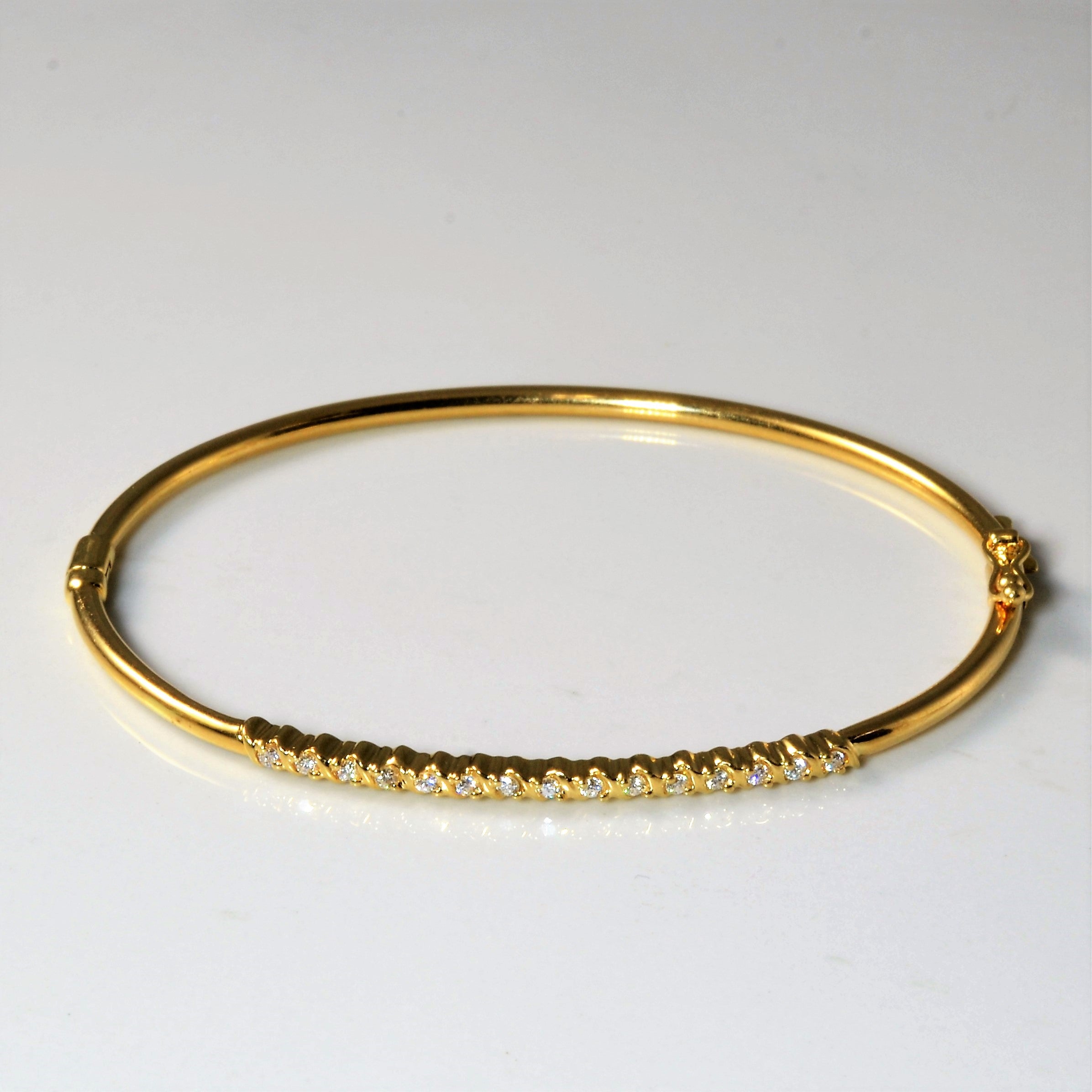Bracelet jonc Birks pour femme en or pavé de diamants | 0,15 ct au total | 7,5 pouces |