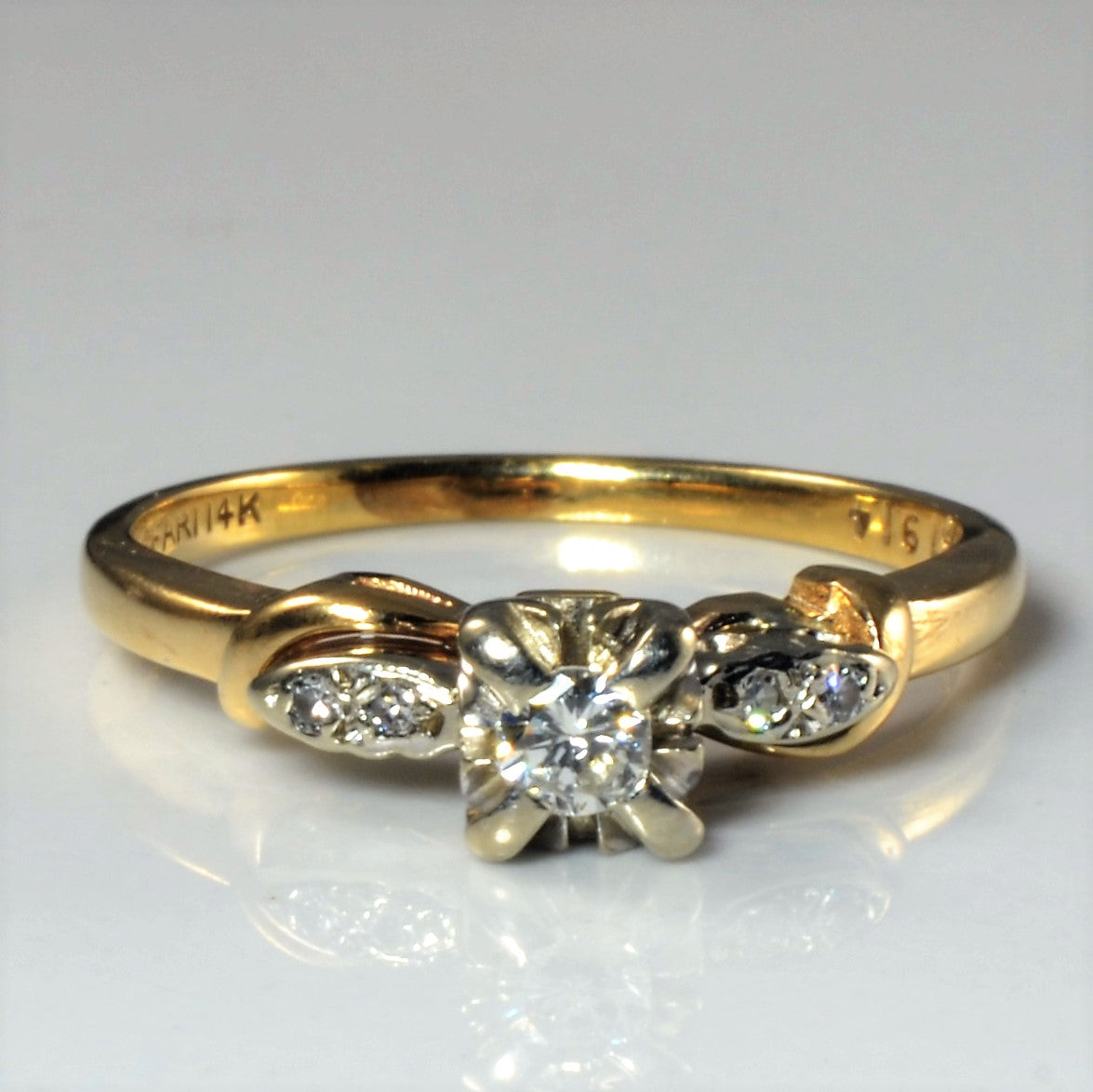 Retro Five Stone Diamond Ring | 0.14ctw | SZ 7 |