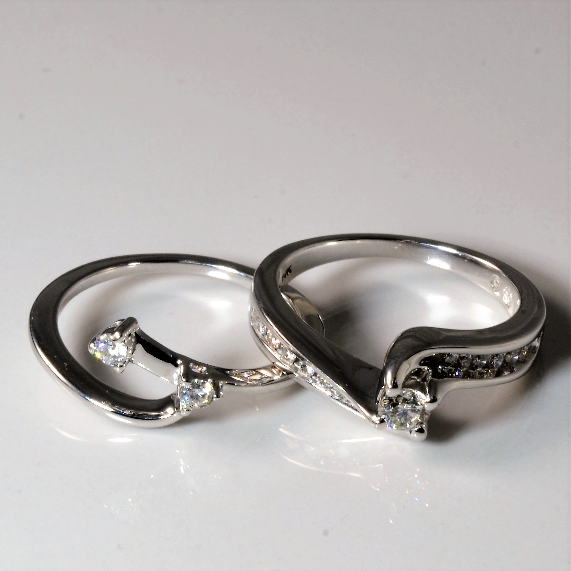 Three Stone Diamond Flare Wedding Set | 0.37ctw | SZ 7 |