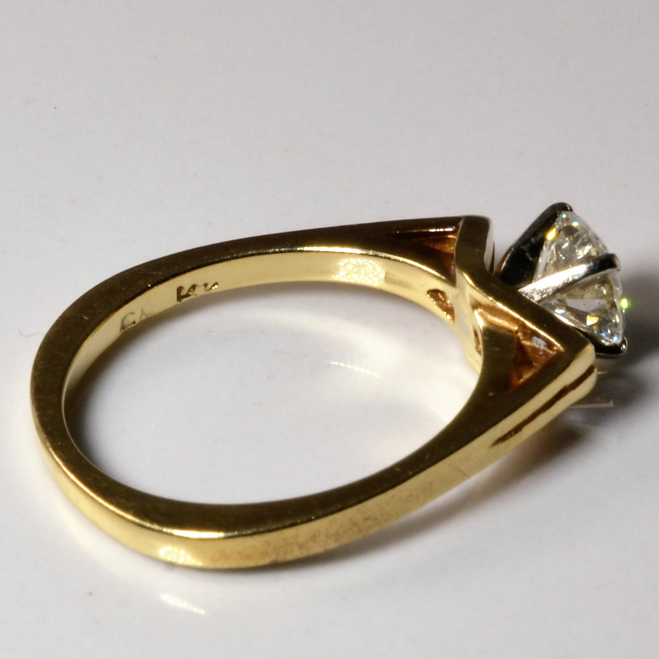 Bague de fiançailles solitaire Chevron | 0,67 ct | Taille 5,5 |