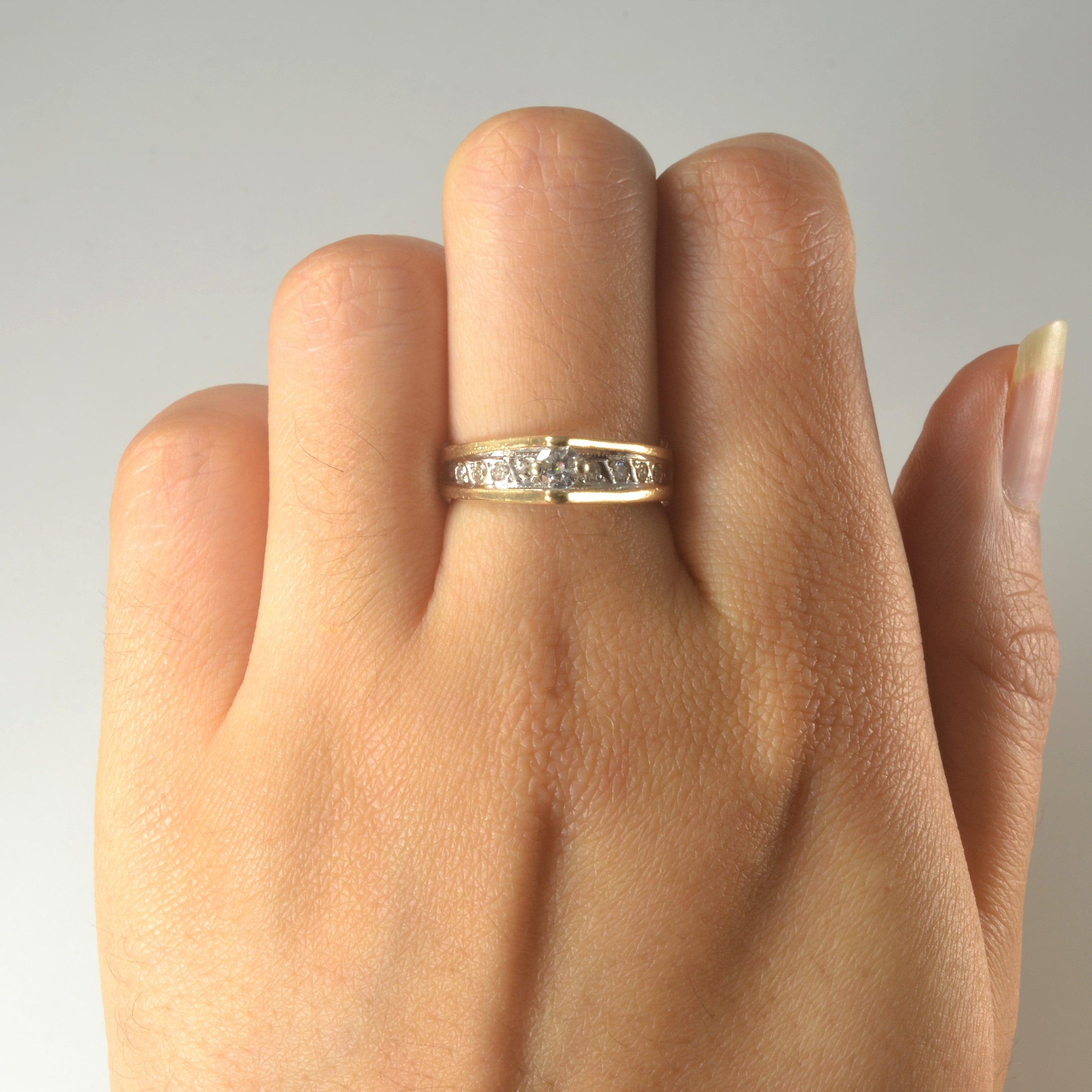 Pointed Diamond Ring | 0.29ctw | SZ 6.5 |
