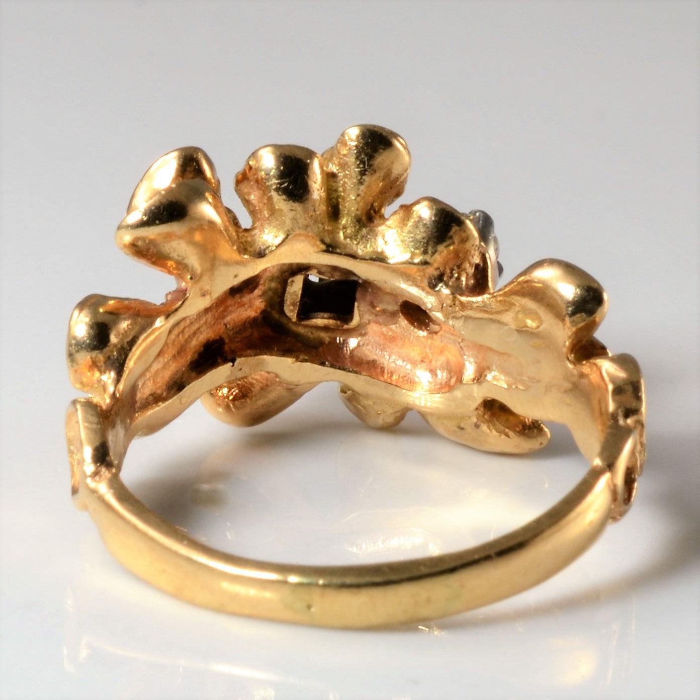 Floral Three Stone Diamond Ring | 0.41ctw | SZ 9 |