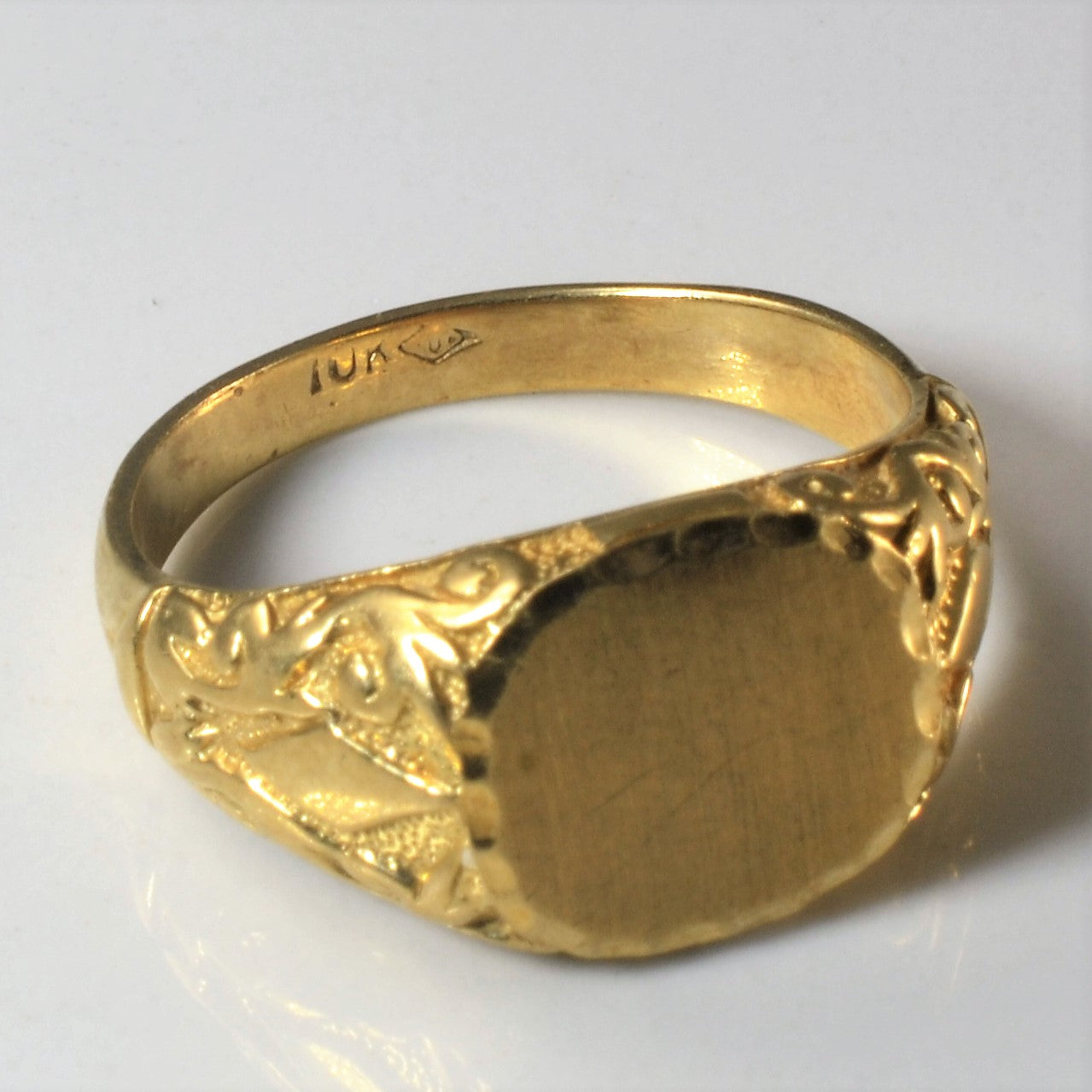 Ornate Yellow Gold Signet Ring | SZ 10.25 |