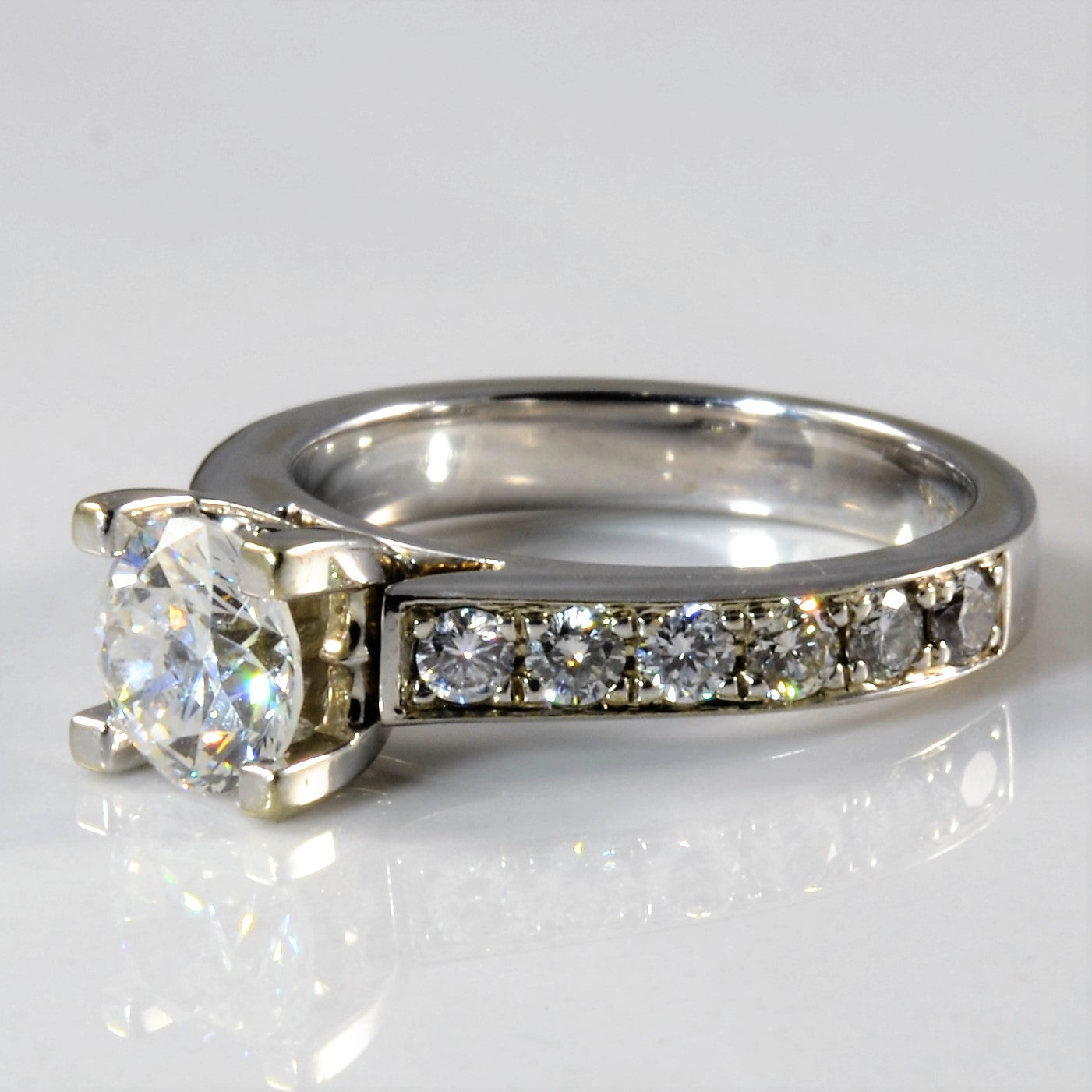 Bague de fiançailles en diamant canadien | 1,37 ct | Taille 4,5 |