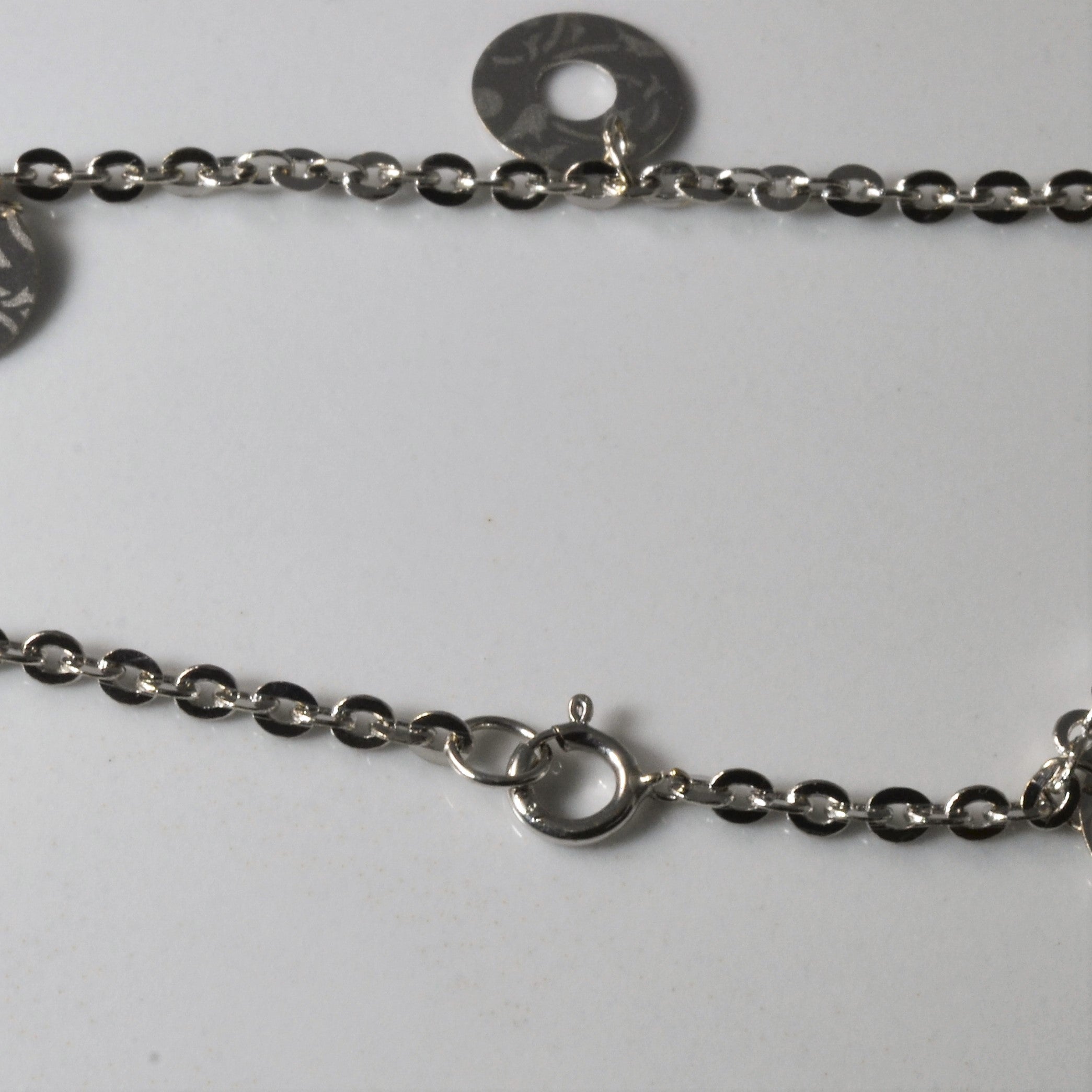 18k White Gold Patterned Disc Bracelet | 7" |