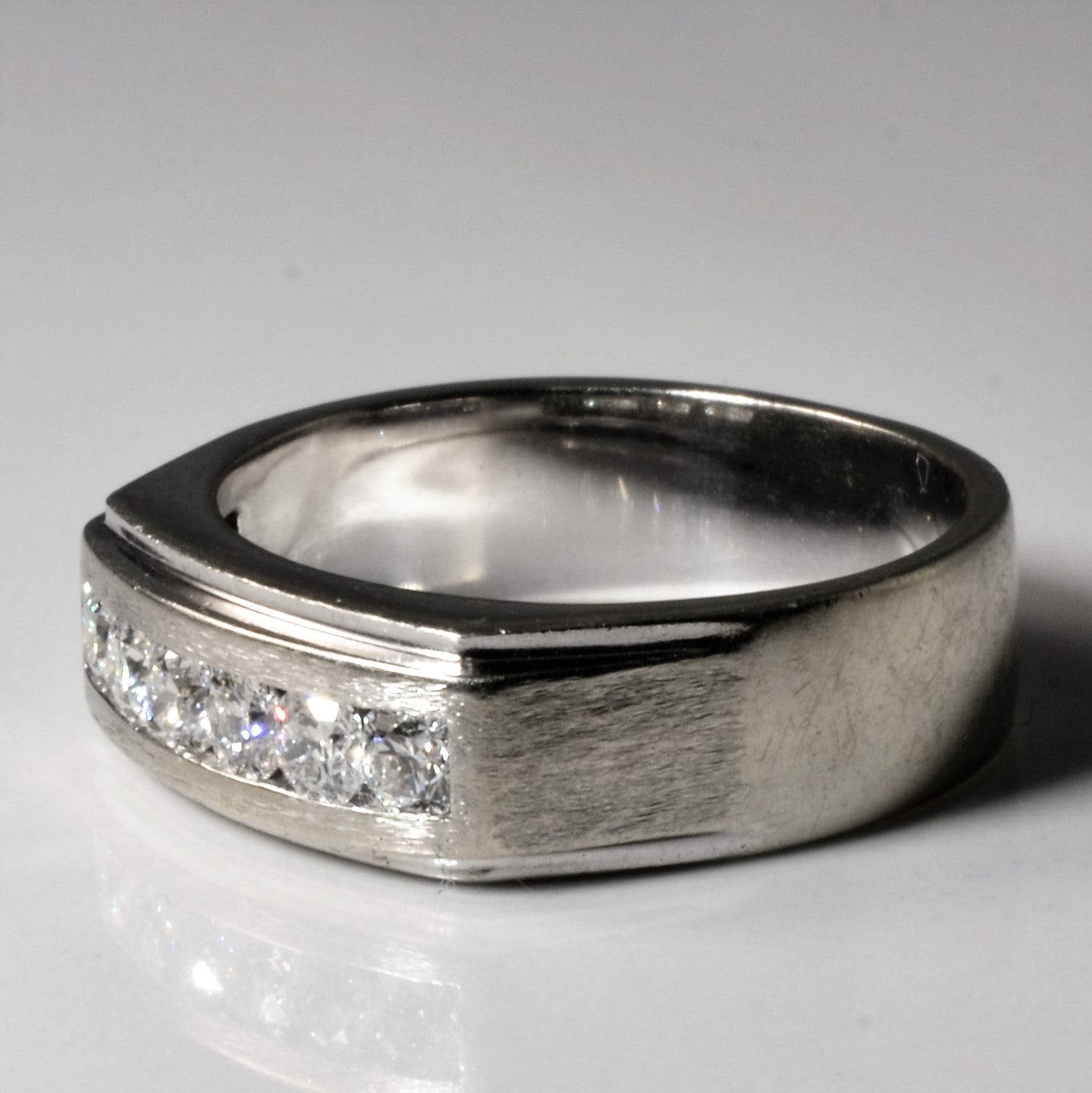 Channel Set Diamond Ring | 0.81ctw | SZ 9 |