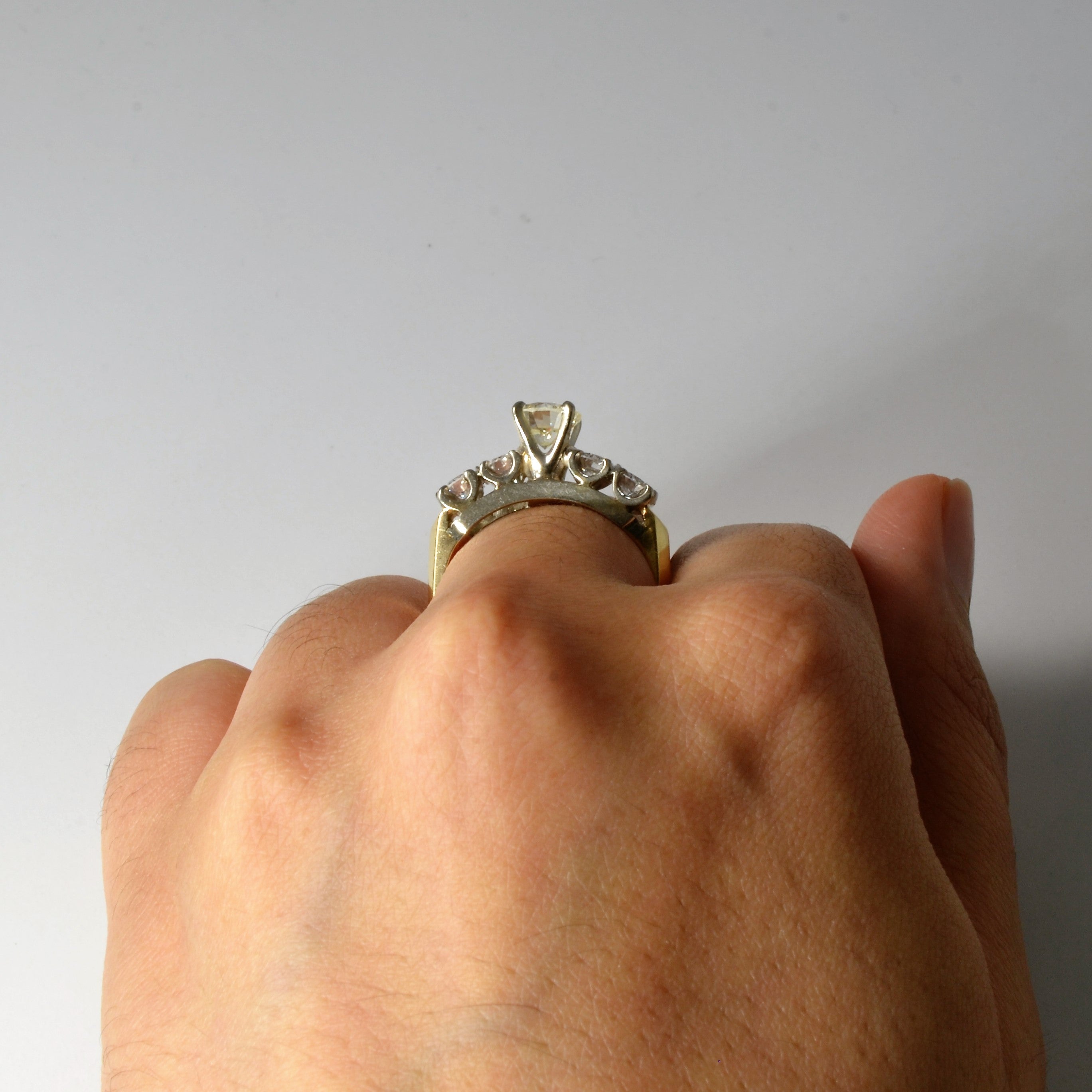 Bague de fiançailles cinq diamants | 1,54 ct au total | Taille 8,25 |