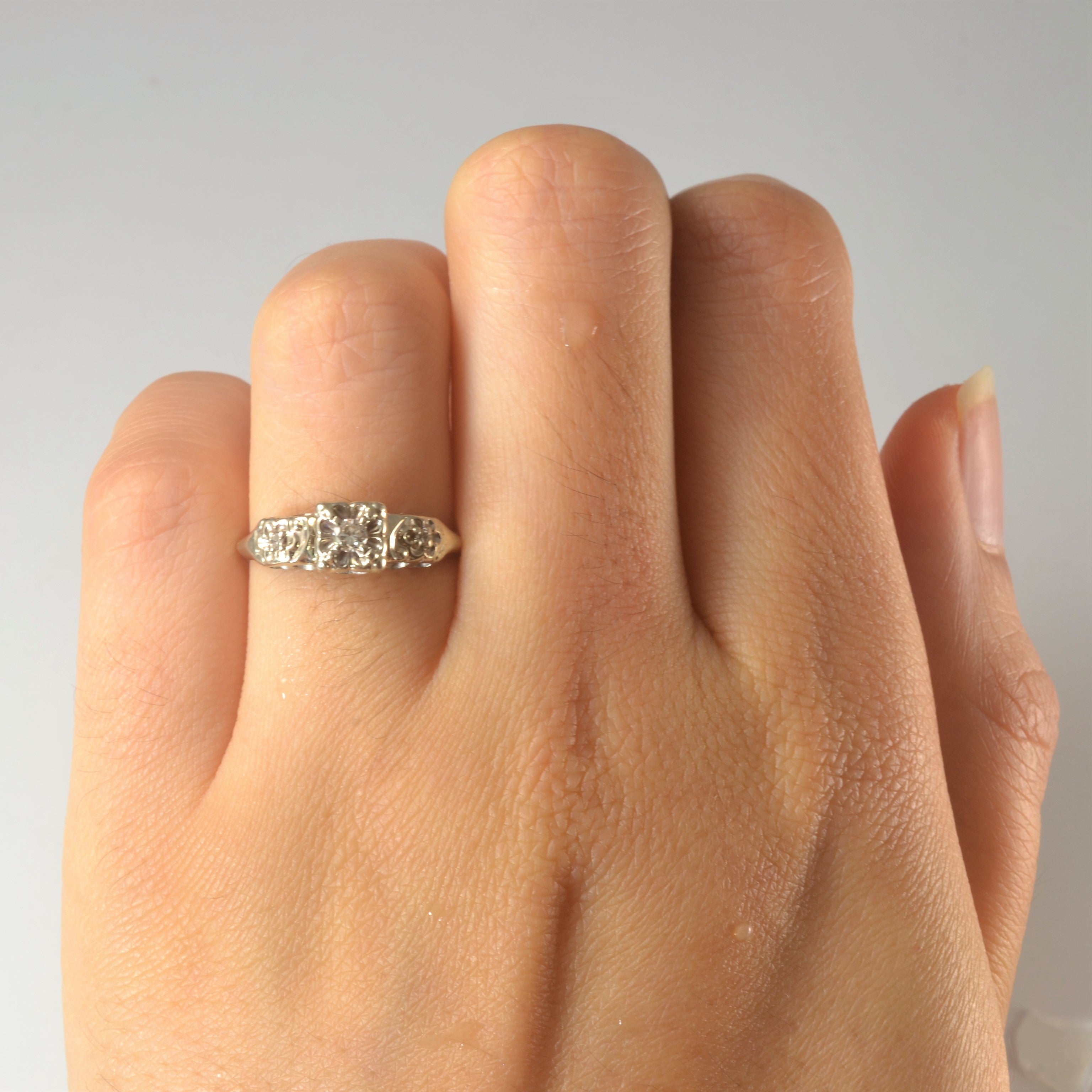 1940s Three Stone Diamond Ring | 0.07ctw | SZ 5 |