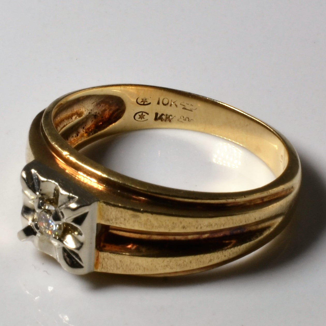 Grooved Illusion Diamond Ring | 0.10ct | SZ 9.5 |