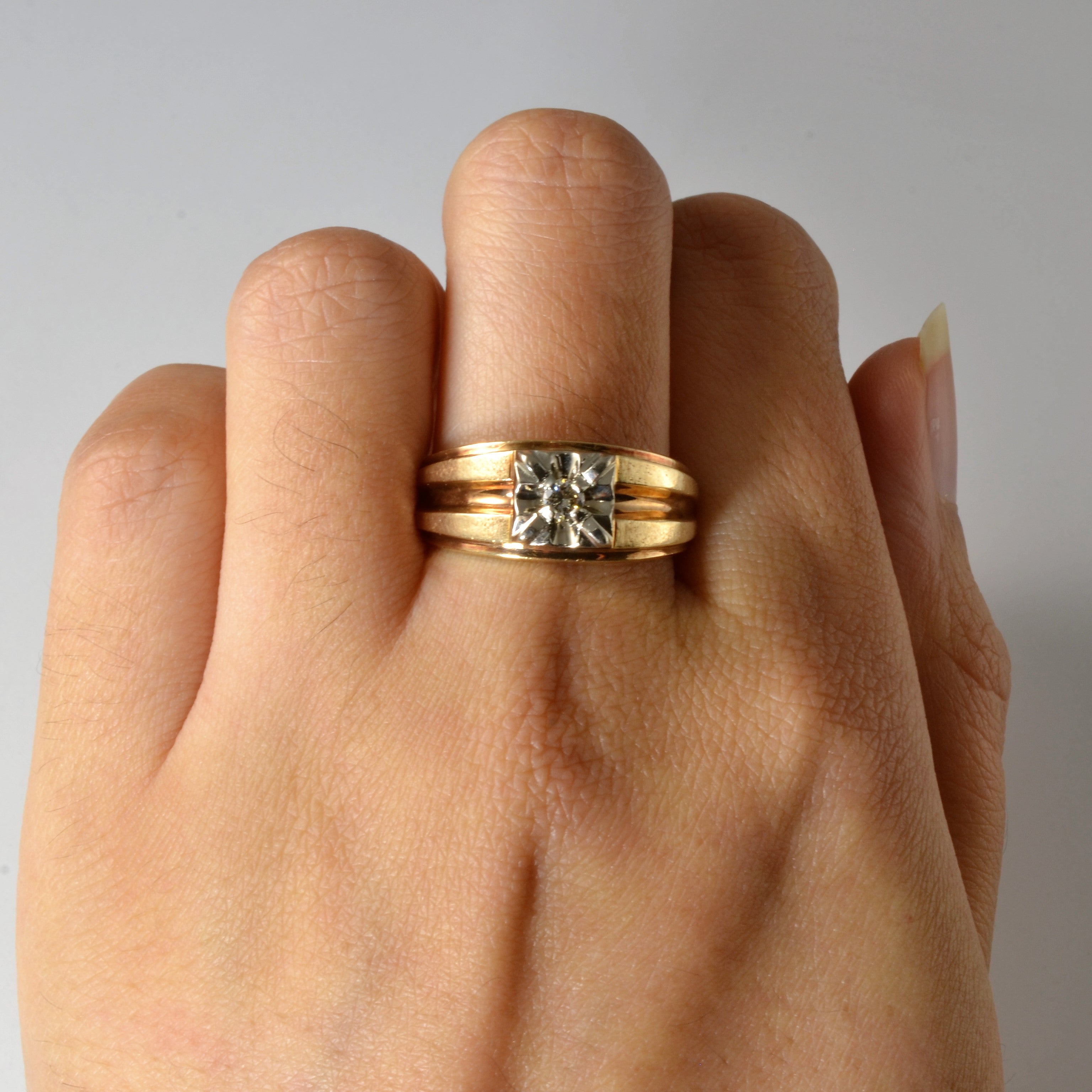 Grooved Illusion Diamond Ring | 0.10ct | SZ 9.5 |