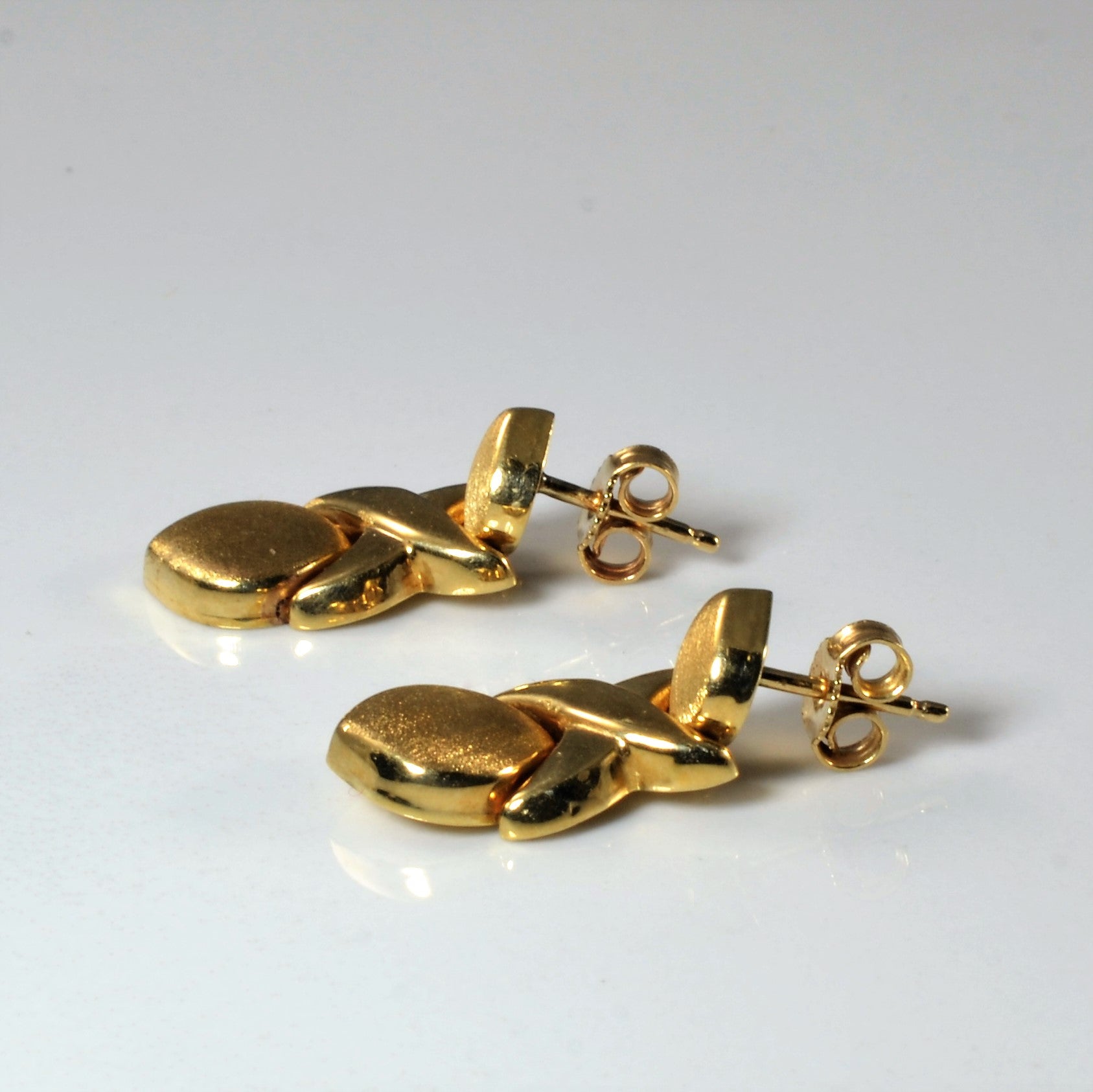Chain Link Drop Stud Earrings |