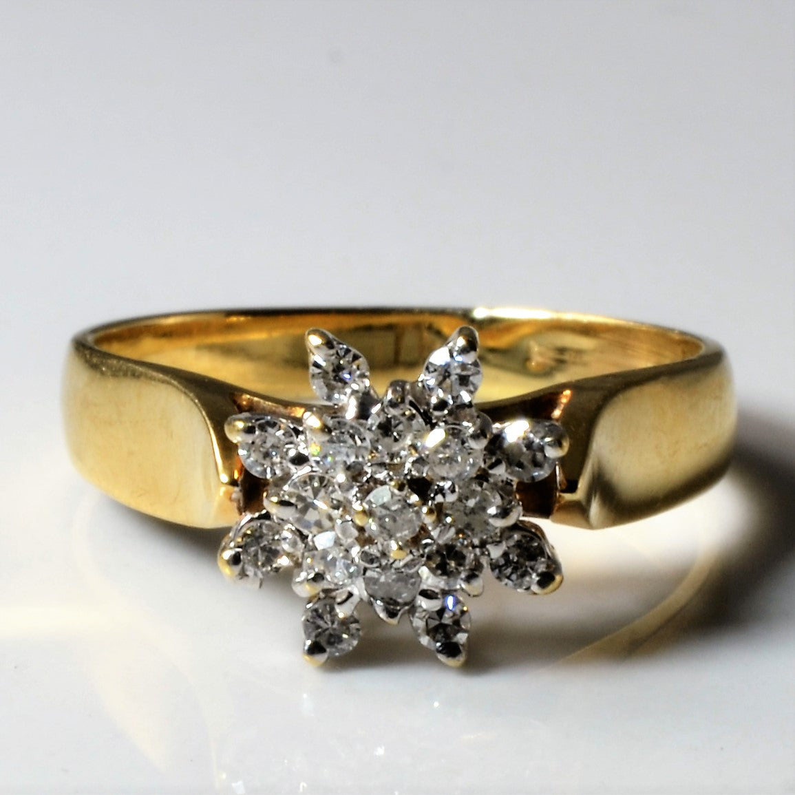 Diamond Cluster Ring | 0.25ctw | SZ 6 |