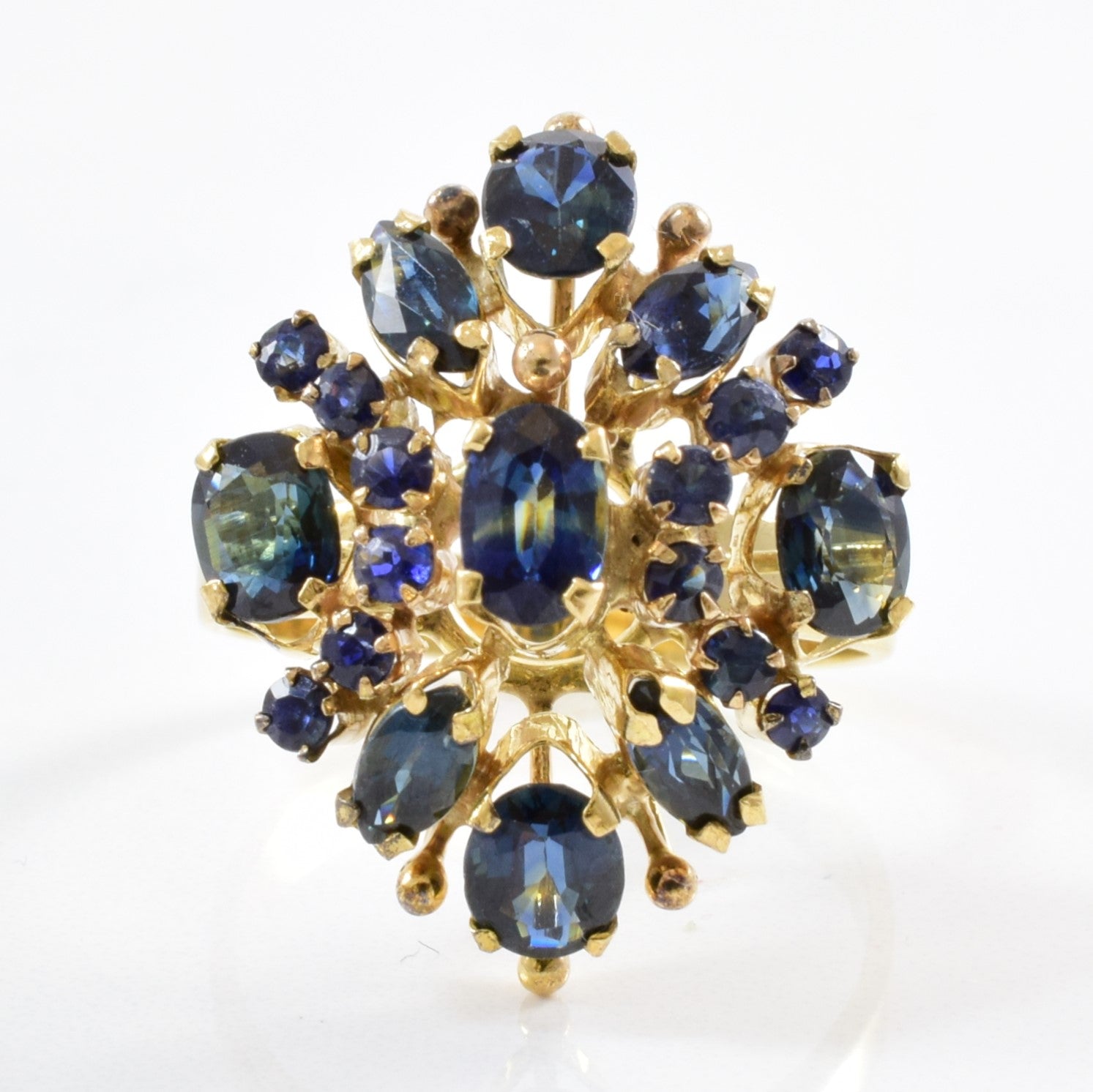 Elegant Sapphire Cocktail Ring | 3.20ctw | SZ 7.5 |
