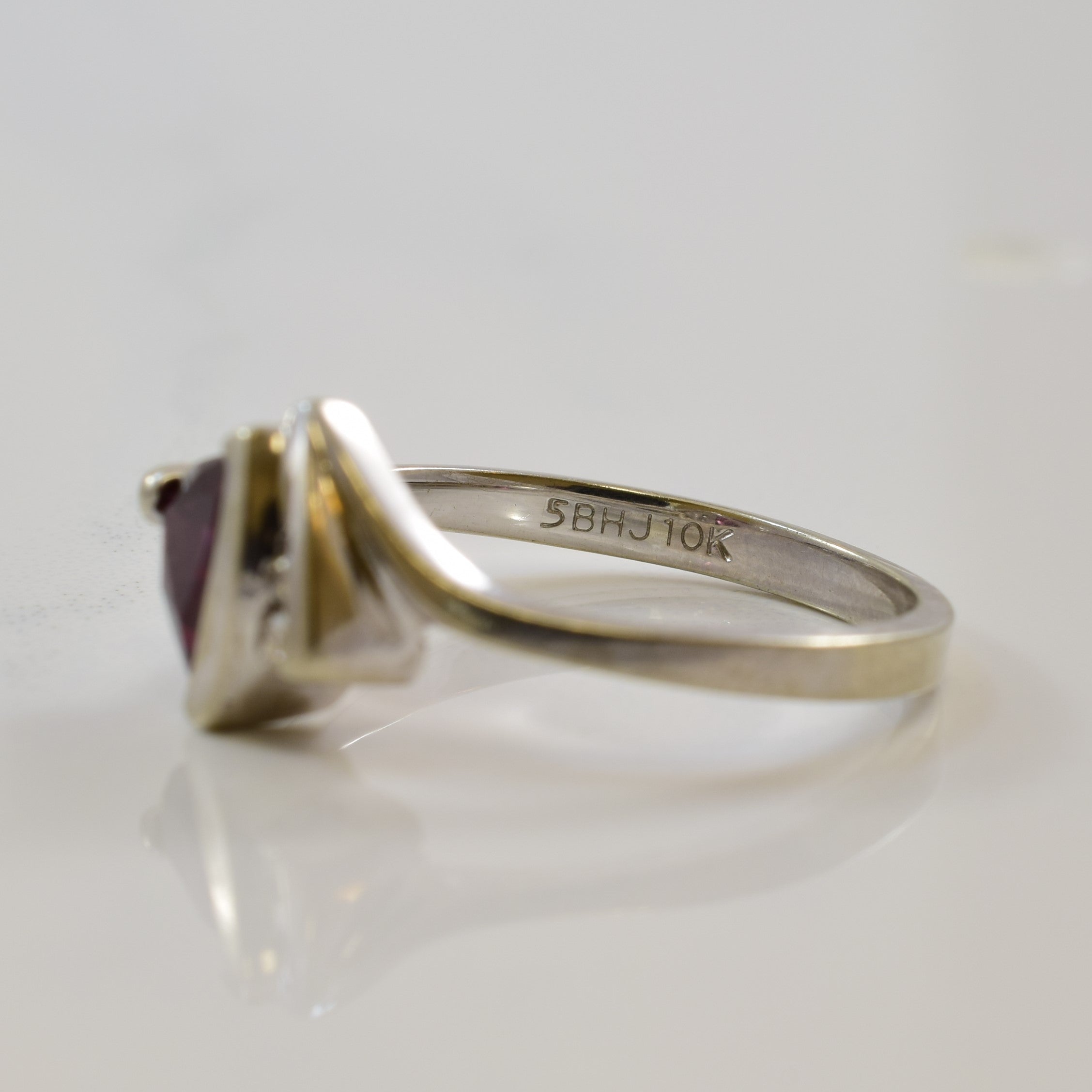 Trillion Cut Rhodolite Garnet Ring | 5.90ct, 0.02ctw | SZ 6.5 |