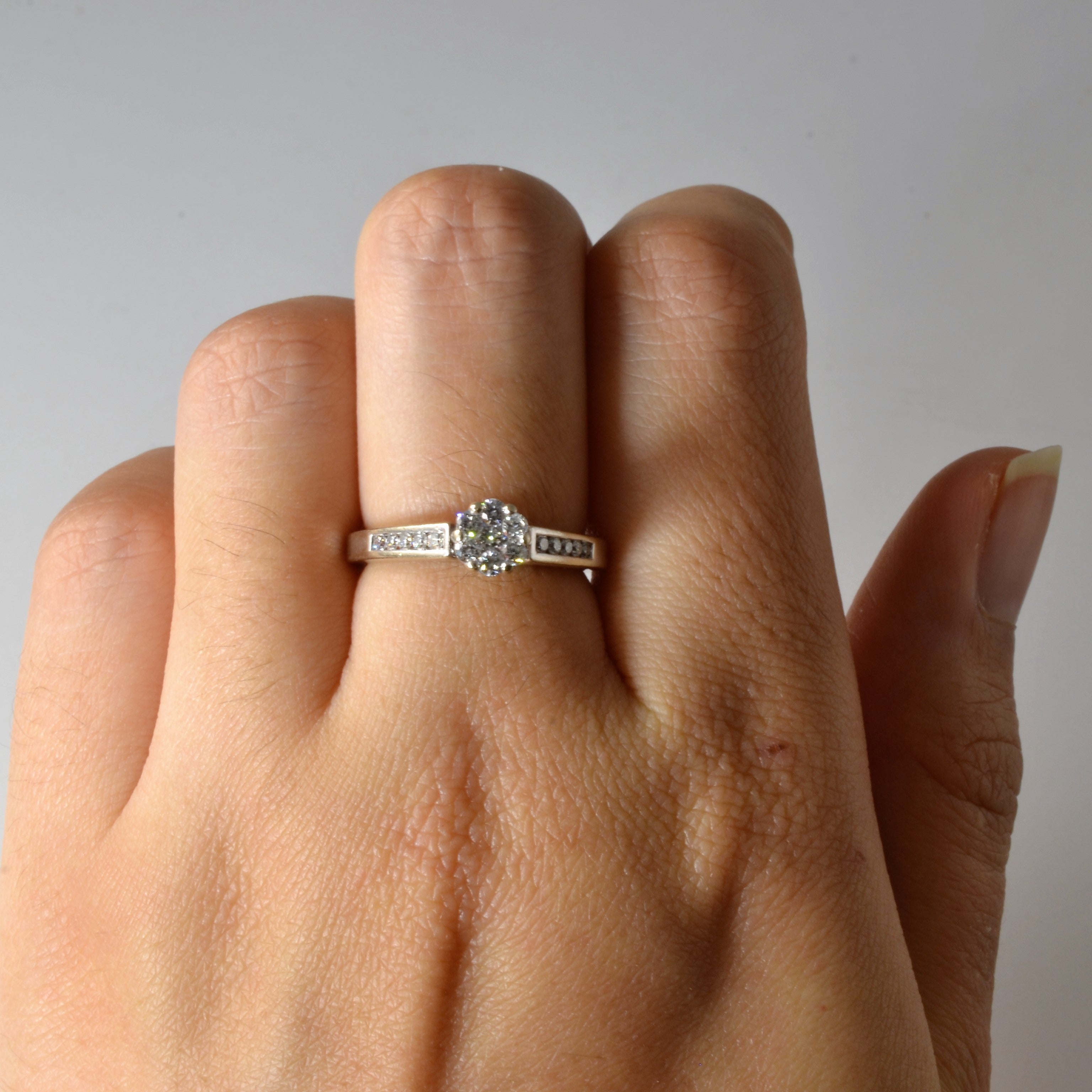 Illusion Cluster Diamond Ring | 0.37ctw | SZ 6 |