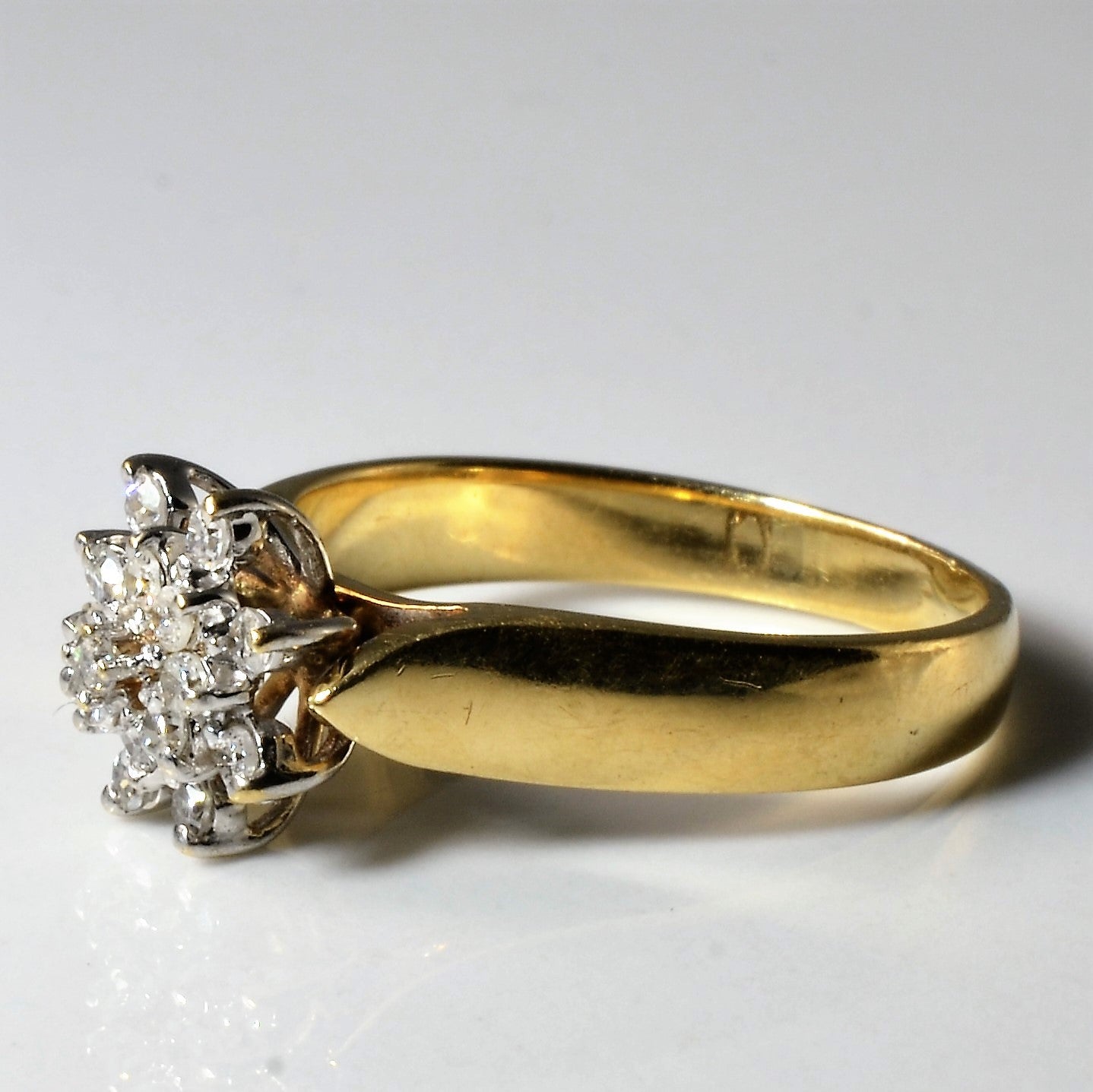 Diamond Cluster Ring | 0.25ctw | SZ 6 |