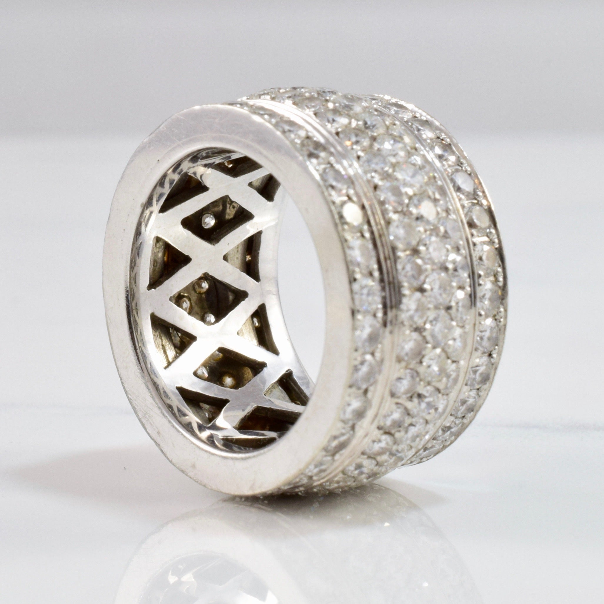 Bague d'éternité sertie d'un gros groupe de diamants | 4,11 ct au total | Taille 5,75 |