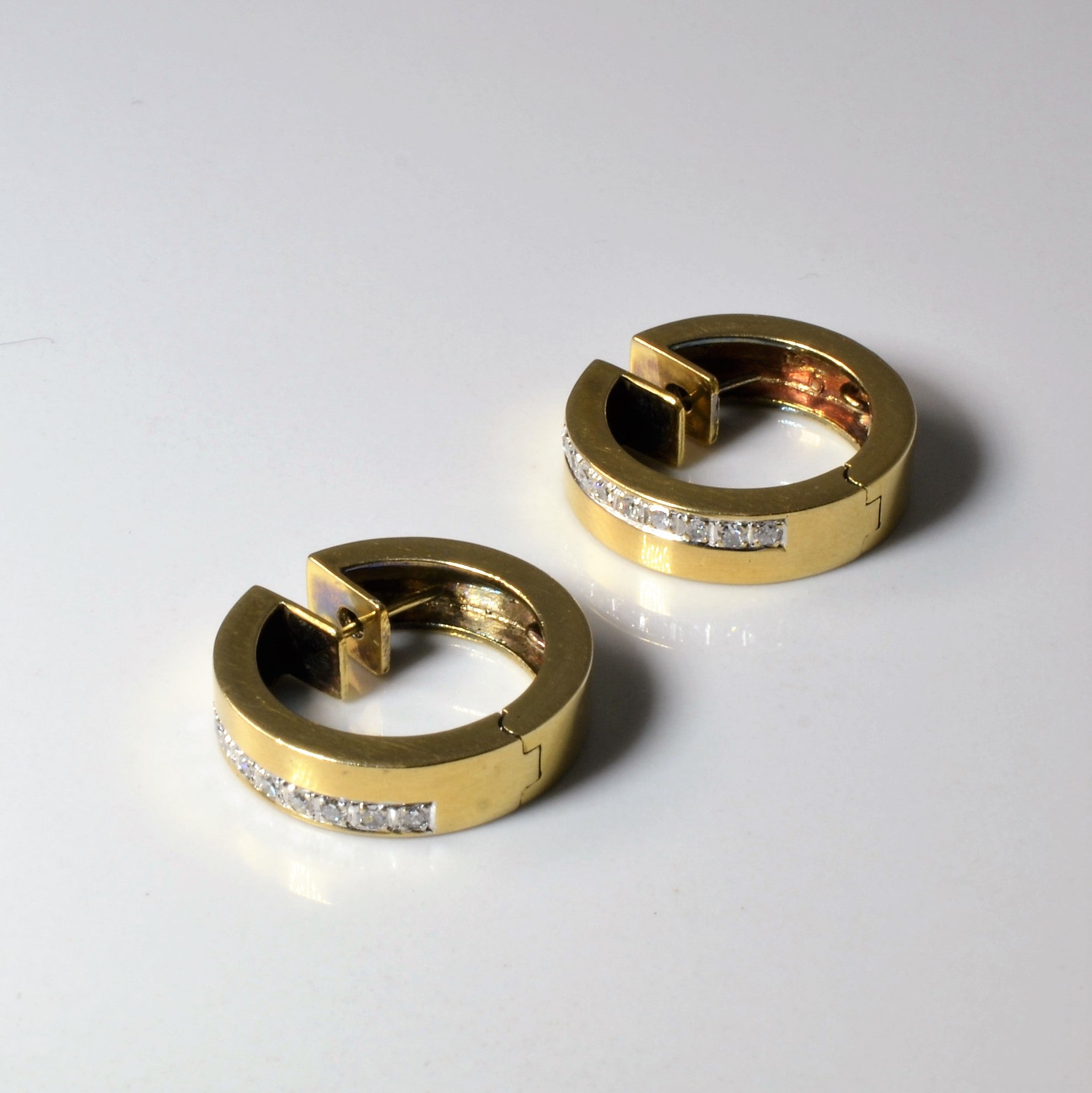 Diamond Huggie Earrings | 0.18ctw |
