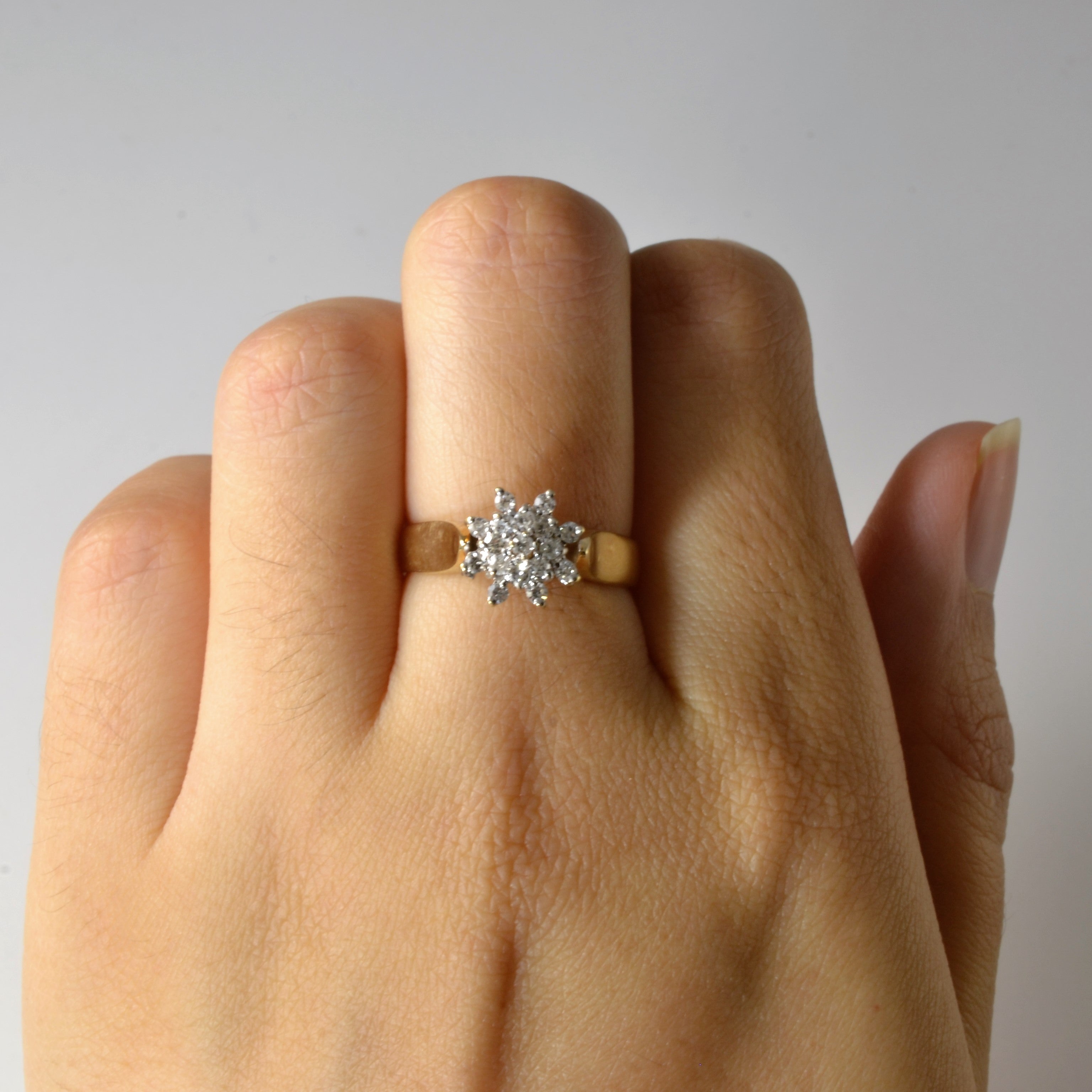 Diamond Cluster Ring | 0.25ctw | SZ 6 |