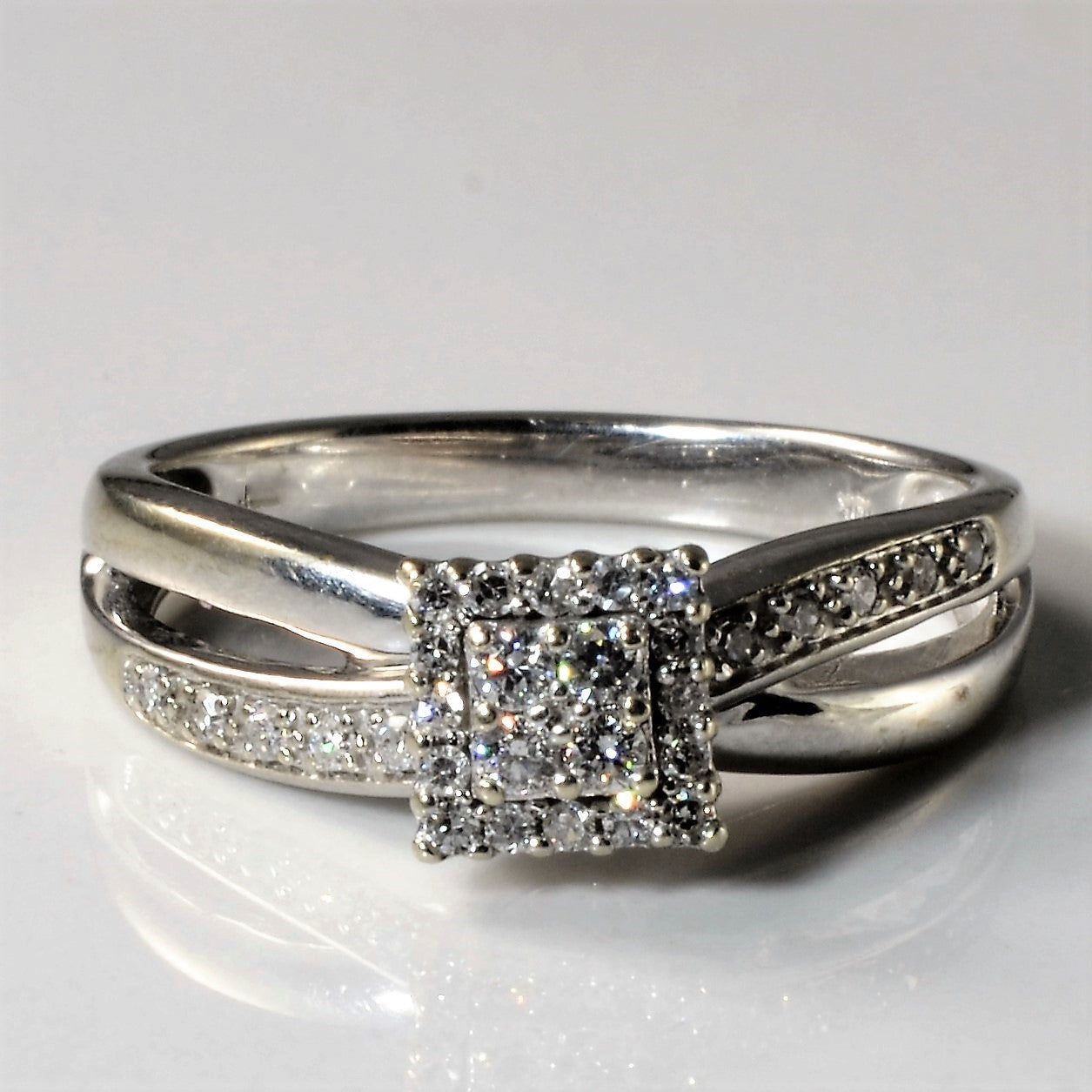 Cluster Set Diamond Ring | 0.21ctw | SZ 7 |