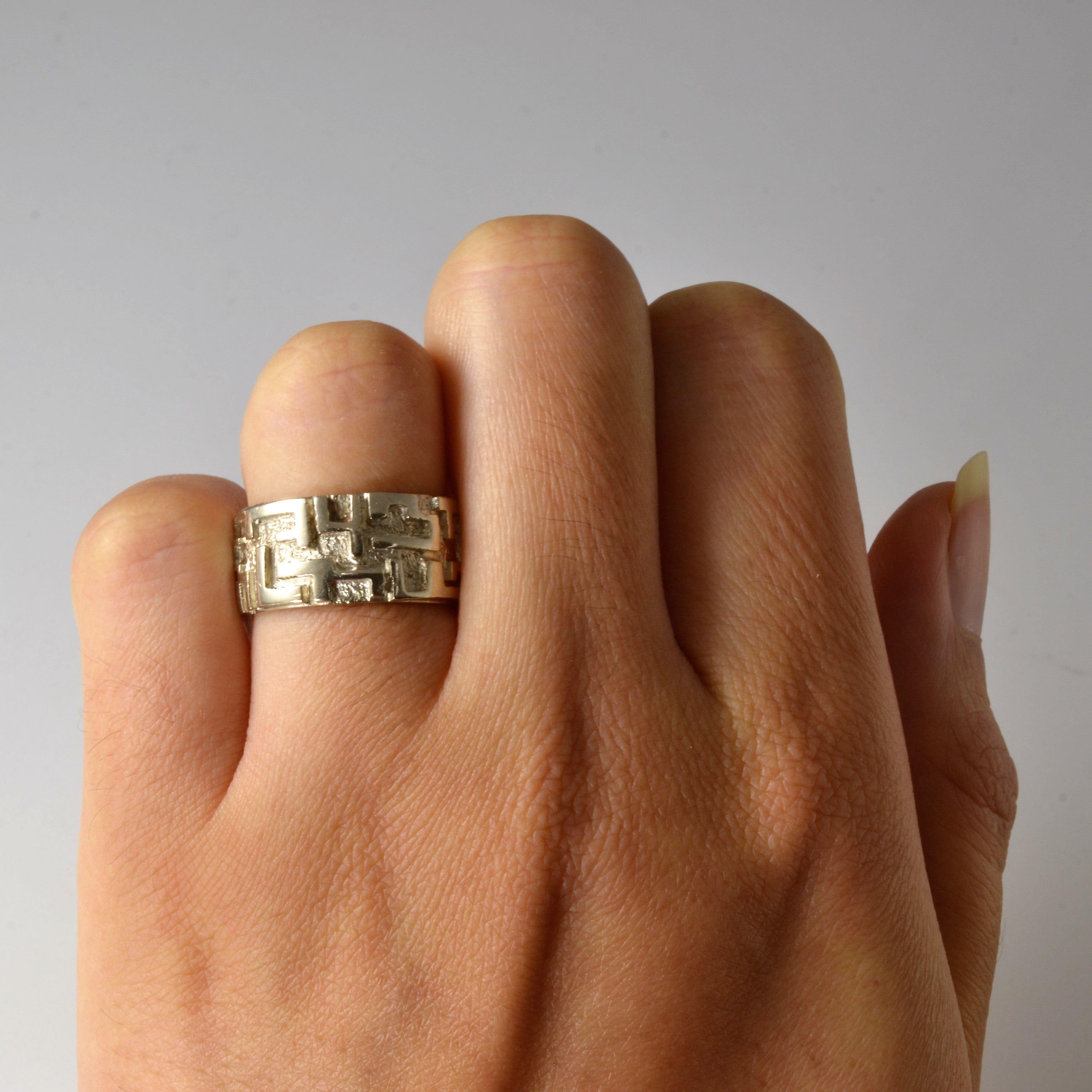 White Gold Geometric Band | SZ 5.75 |
