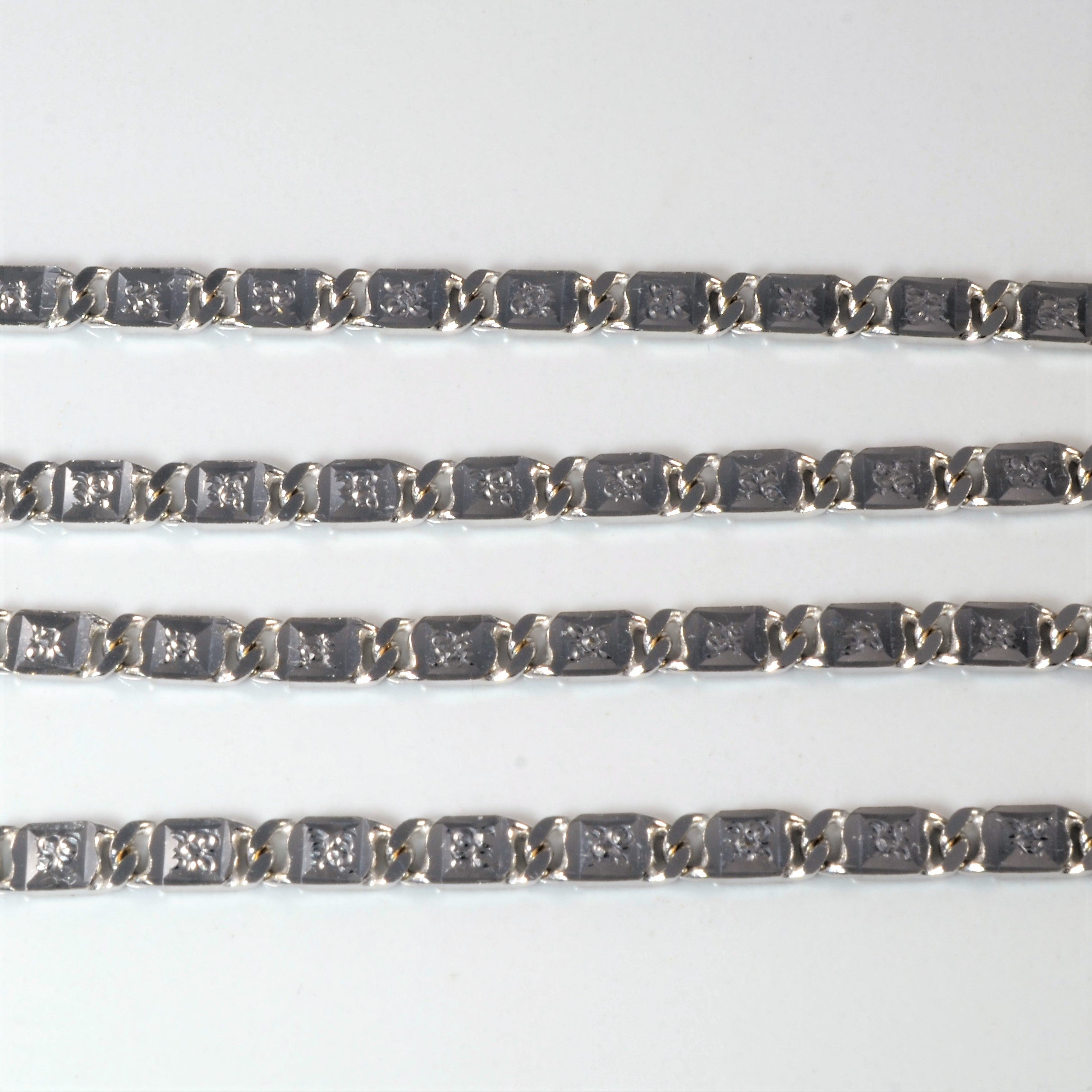 Chaîne ancre en or blanc 18 carats | 22 pouces |